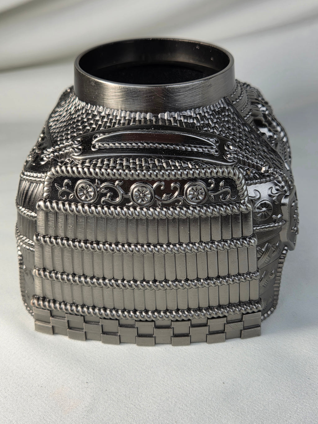 Nikka G&G Samurai Armor Whisky Bottle Cover / Kabuto Display
