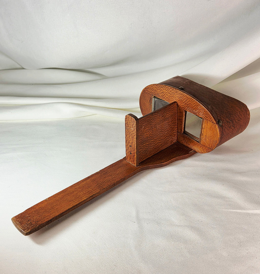 Antique Wooden Stereoscope Viewer Handheld Photo Card Viewer Vintage Optical Collectible