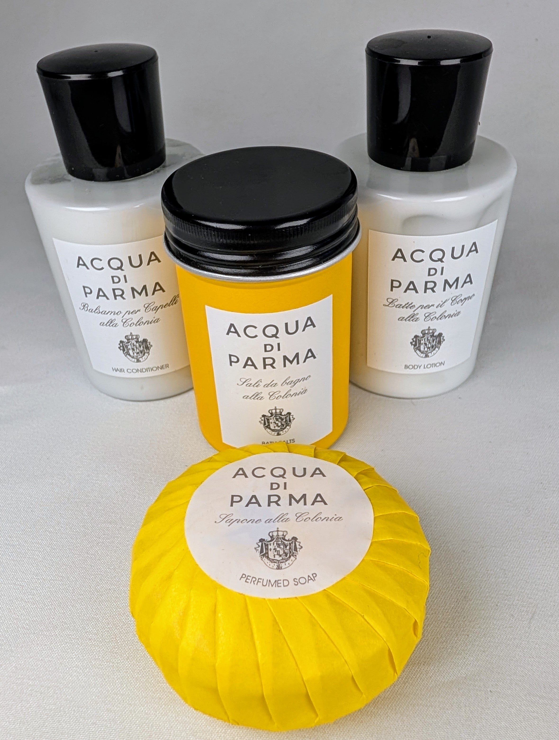 Acqua di Parma Colonia Luxury Travel Bath Set Soap Lotion Conditioner Bath Salts