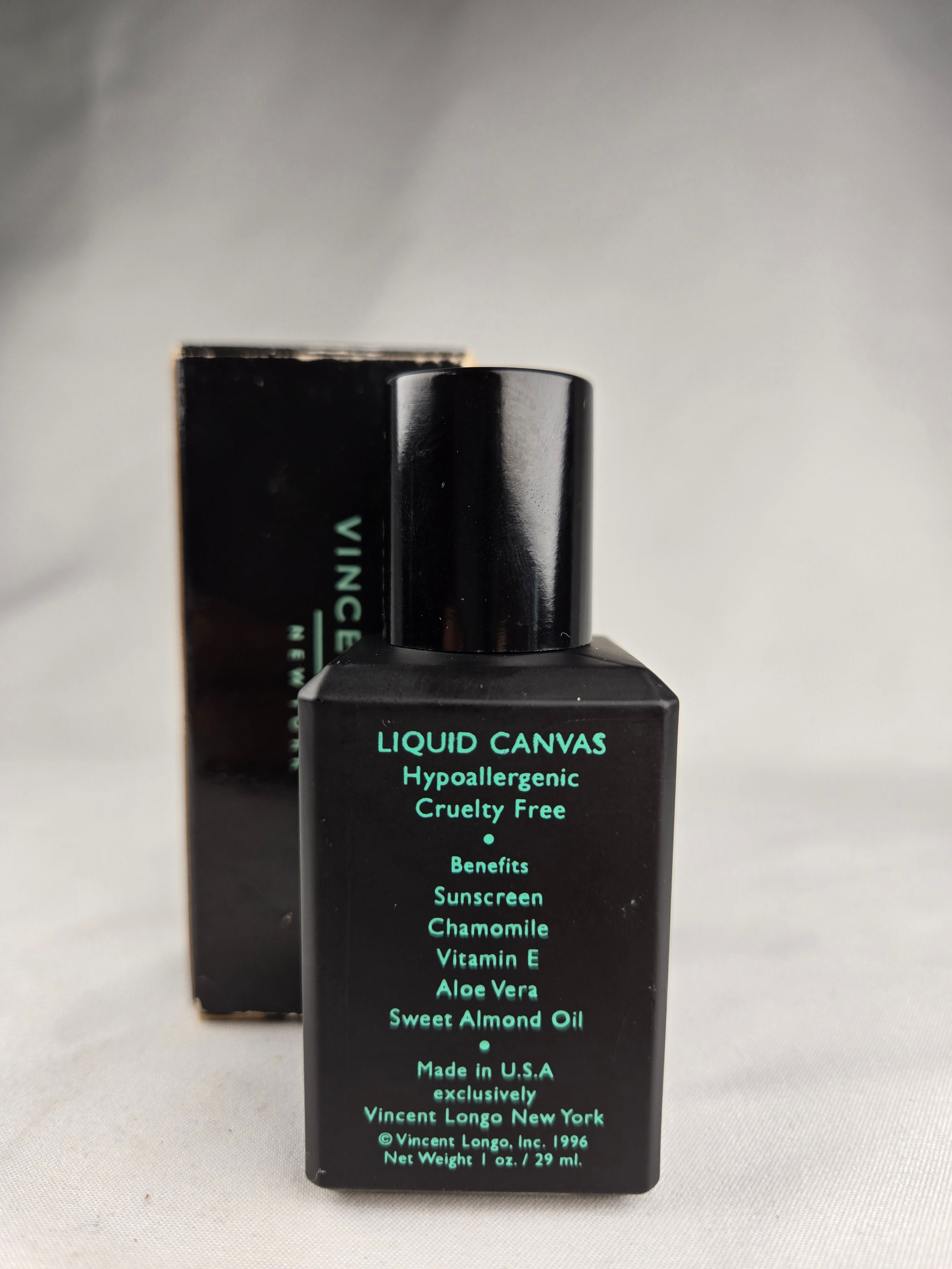 Vincent Longo Vintage Dew Finish Liquid Canvas Primer Foundation 04 Warm Beige New Old Stock w/ Box