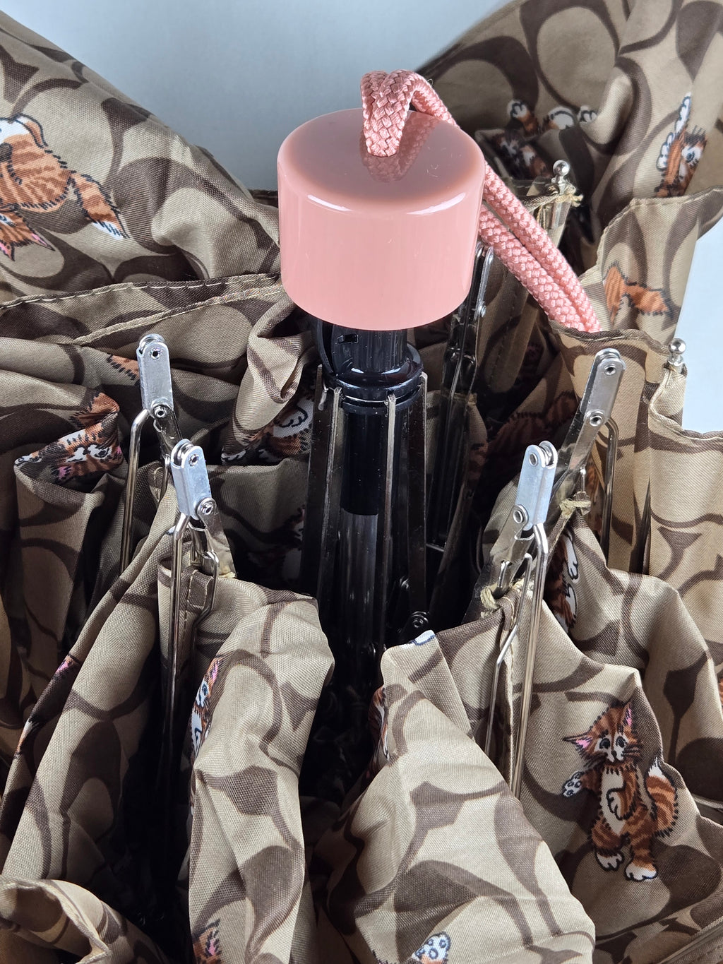 Coach Signature Orange Cat Print Compact Folding Umbrella – Brown Monogram Travel Umbrella with Wrist Strap