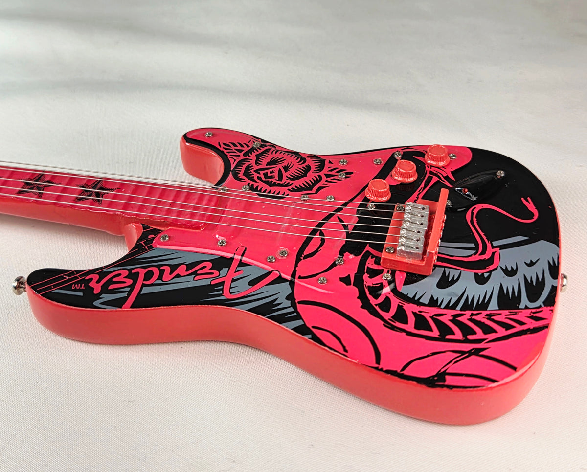 2010 Fender GuitarMania Serpent Rose Miniature Stratocaster Westland United Way Case