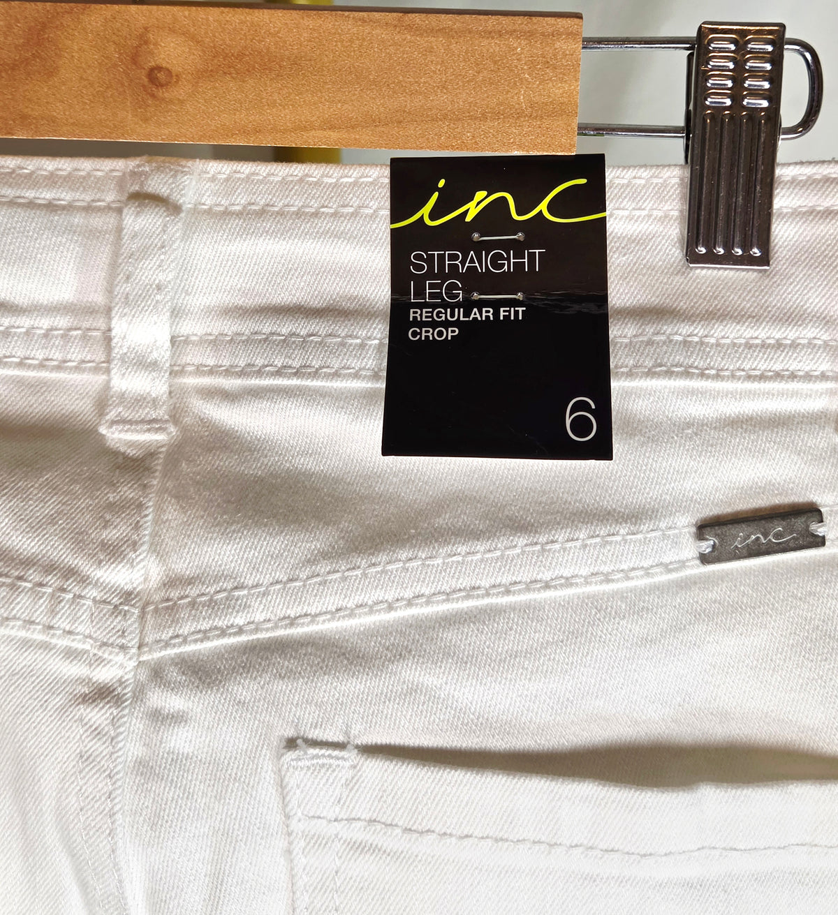 INC International Concepts White Floral Embroidered Straight Leg Crop Jeans Size 6 NWT