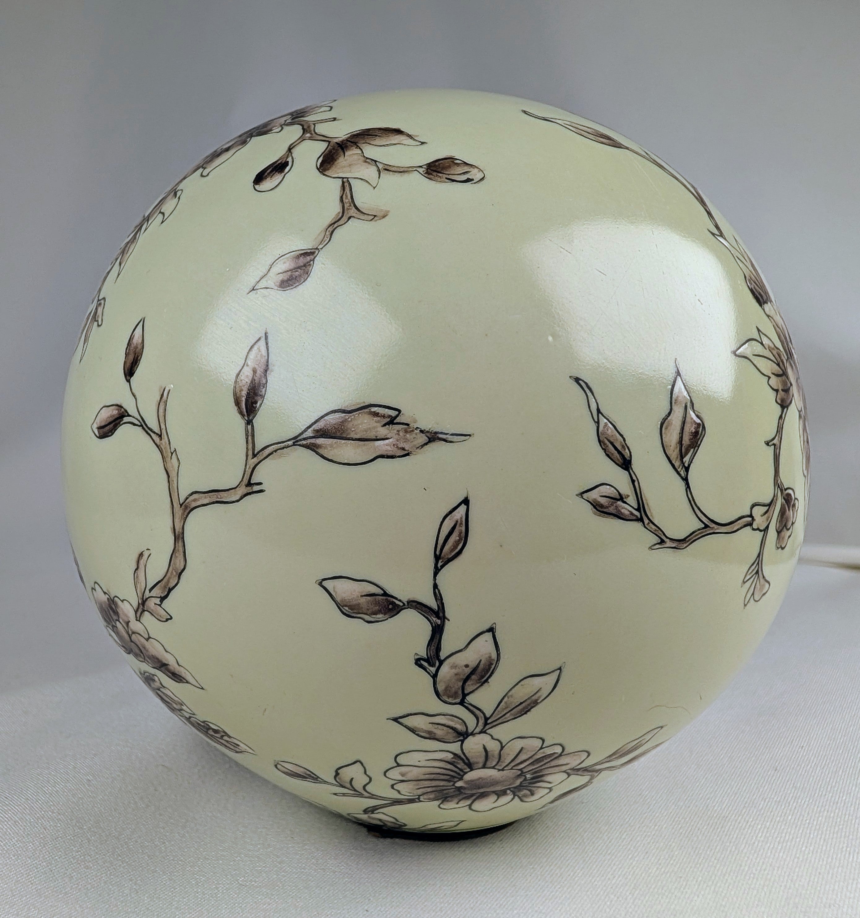 Vintage Oriental Accents Porcelain Decorative Sphere Orb Floral Chinoiserie Decor