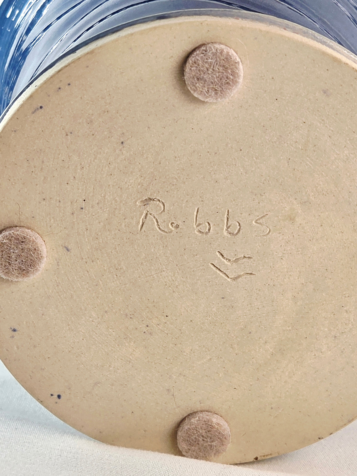 Signed Robbs Studio Pottery Pansy Ring Flower Frog Vase – Blue Bird Relief