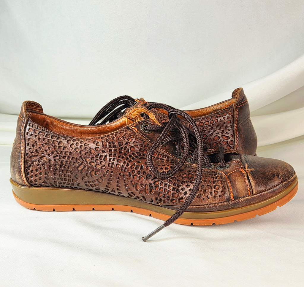 Pikolinos Brown Leather Laser Cut Lace Up Shoes EU 36 Artisan Comfort Oxfords