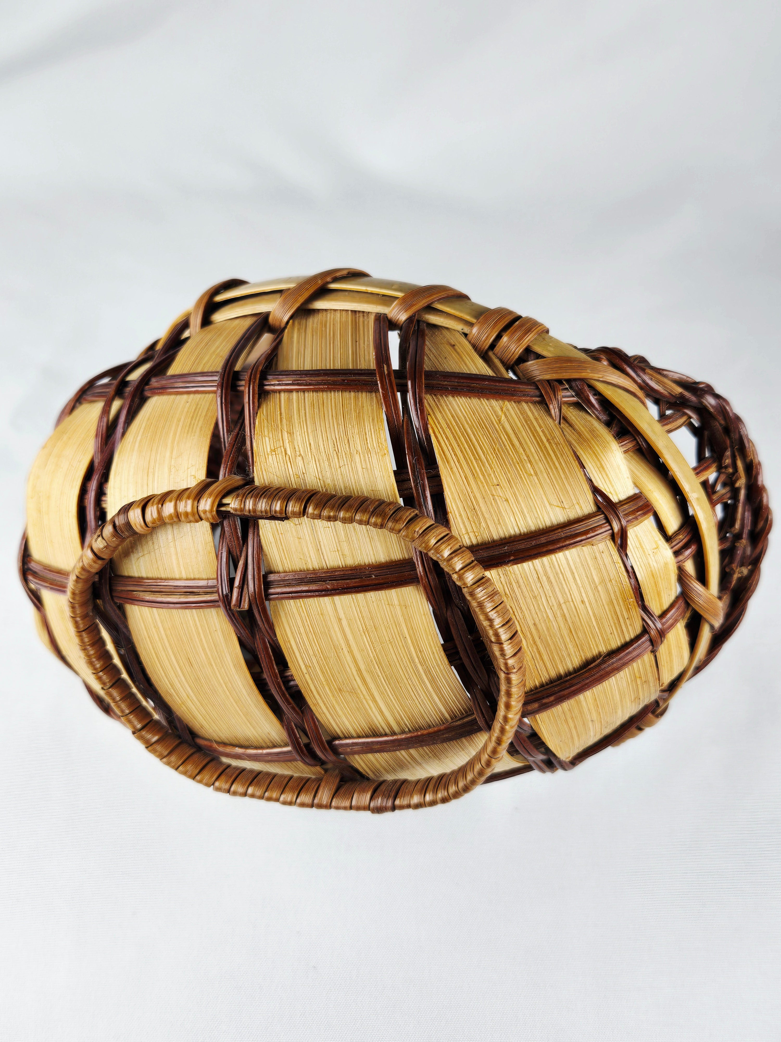 Handwoven Vintage Duck Basket | Rustic Folk Art | 6” x 5”