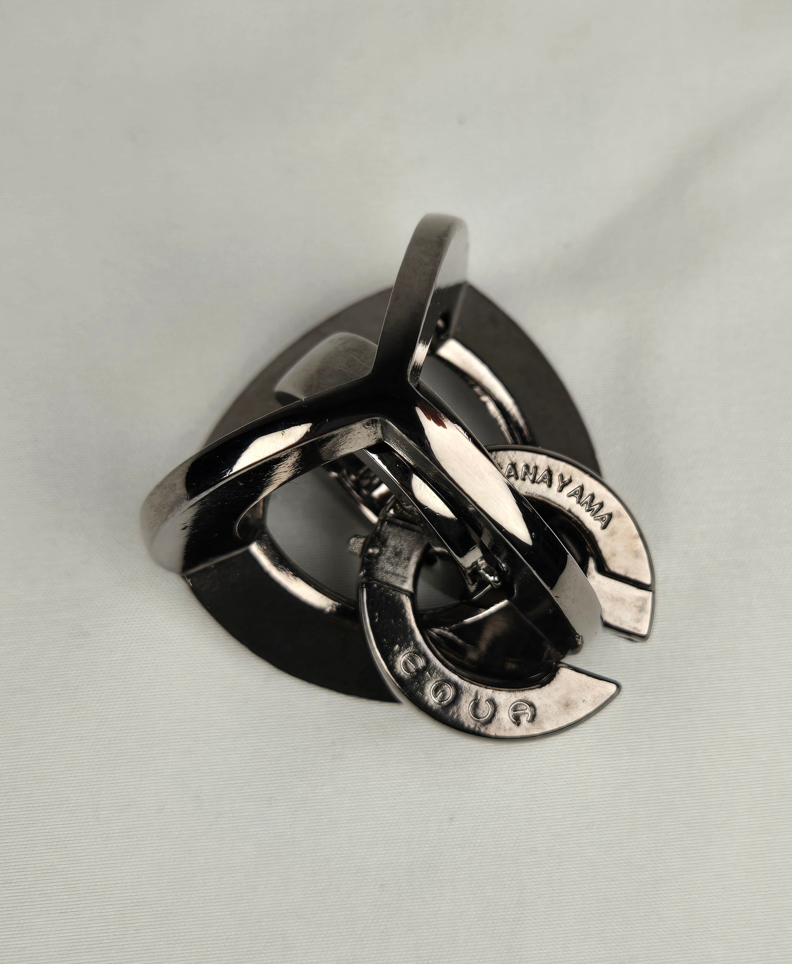 Hanayama Cast Metal Puzzle — Interactive Brain Teaser | Modern Mechanical Puzzle