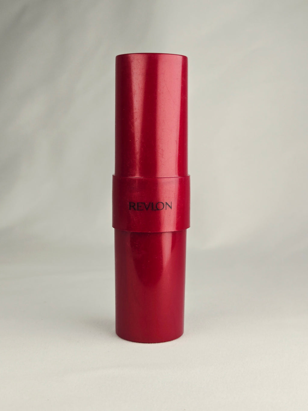 Revlon Retractable Powder Brush Travel Makeup Brush Purse Size Portable Cosmetic Brush Red