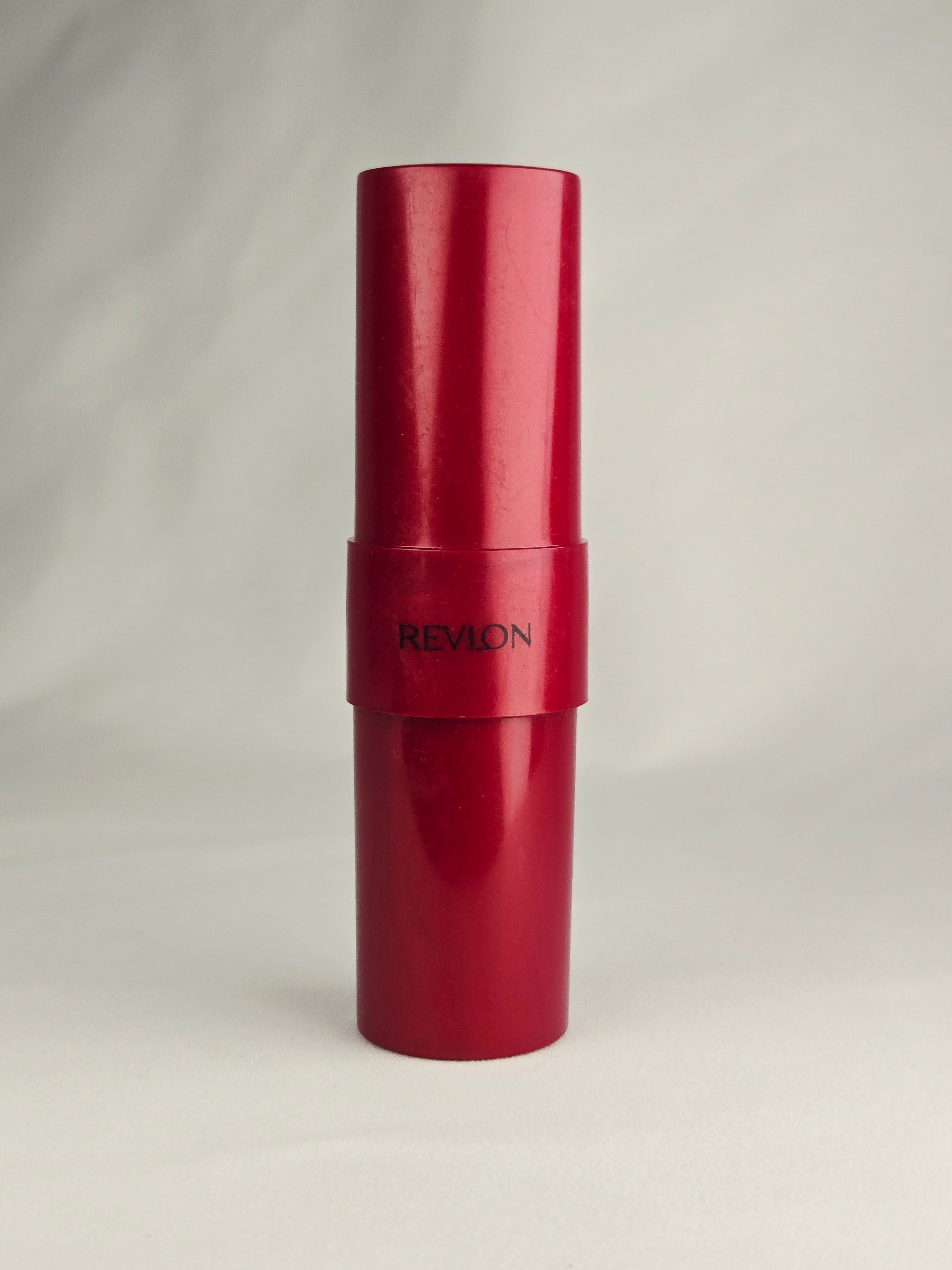 Revlon Retractable Powder Brush Travel Makeup Brush Purse Size Portable Cosmetic Brush Red