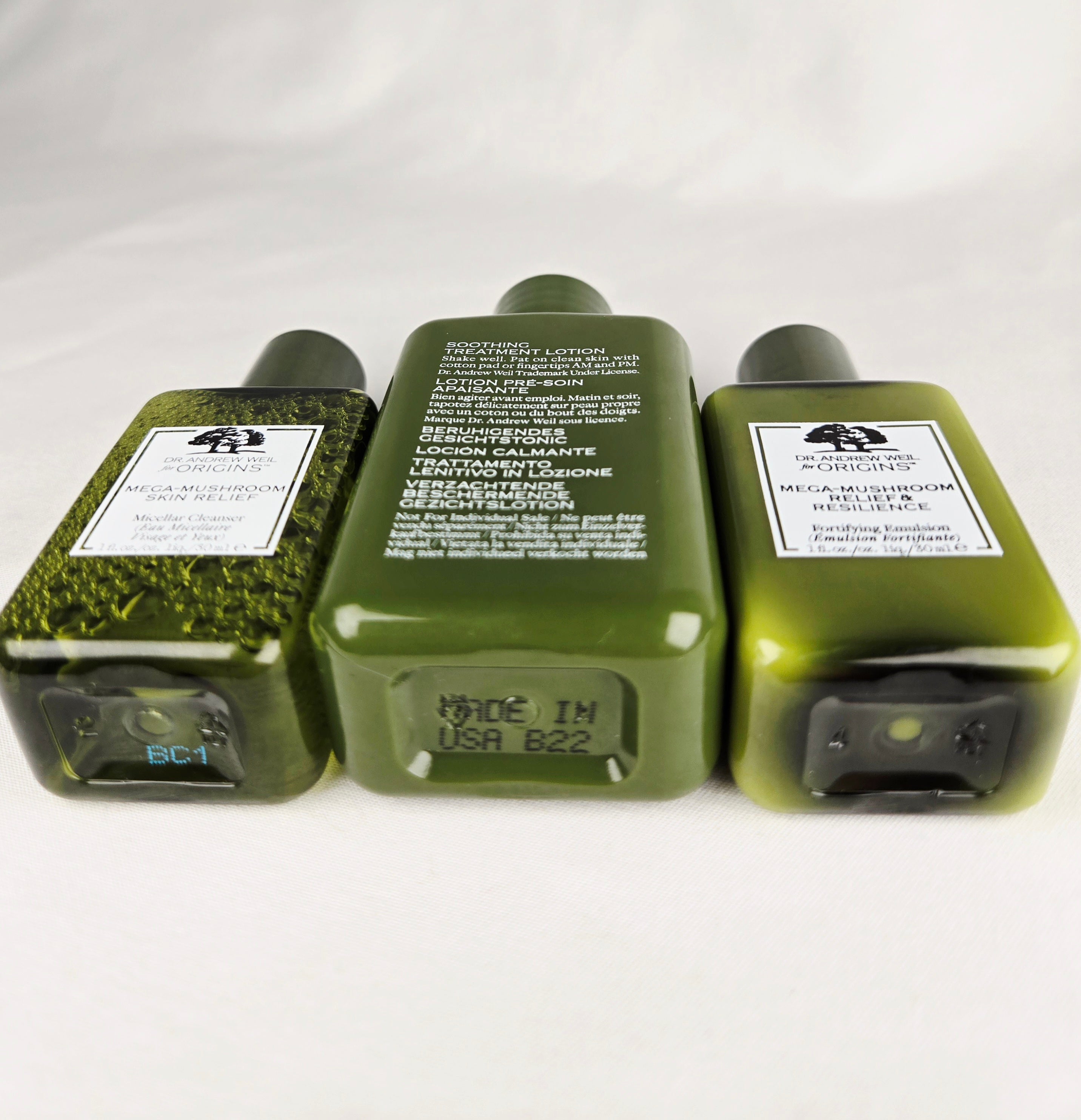 Origins Mega-Mushroom Relief & Resilience Skincare Trio Set – Dr. Andrew Weil Collection (Micellar Cleanser, Treatment Lotion, Fortifying Emulsion)