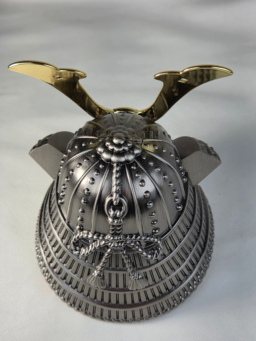 Nikka G&G Samurai Armor Whisky Bottle Cover / Kabuto Display