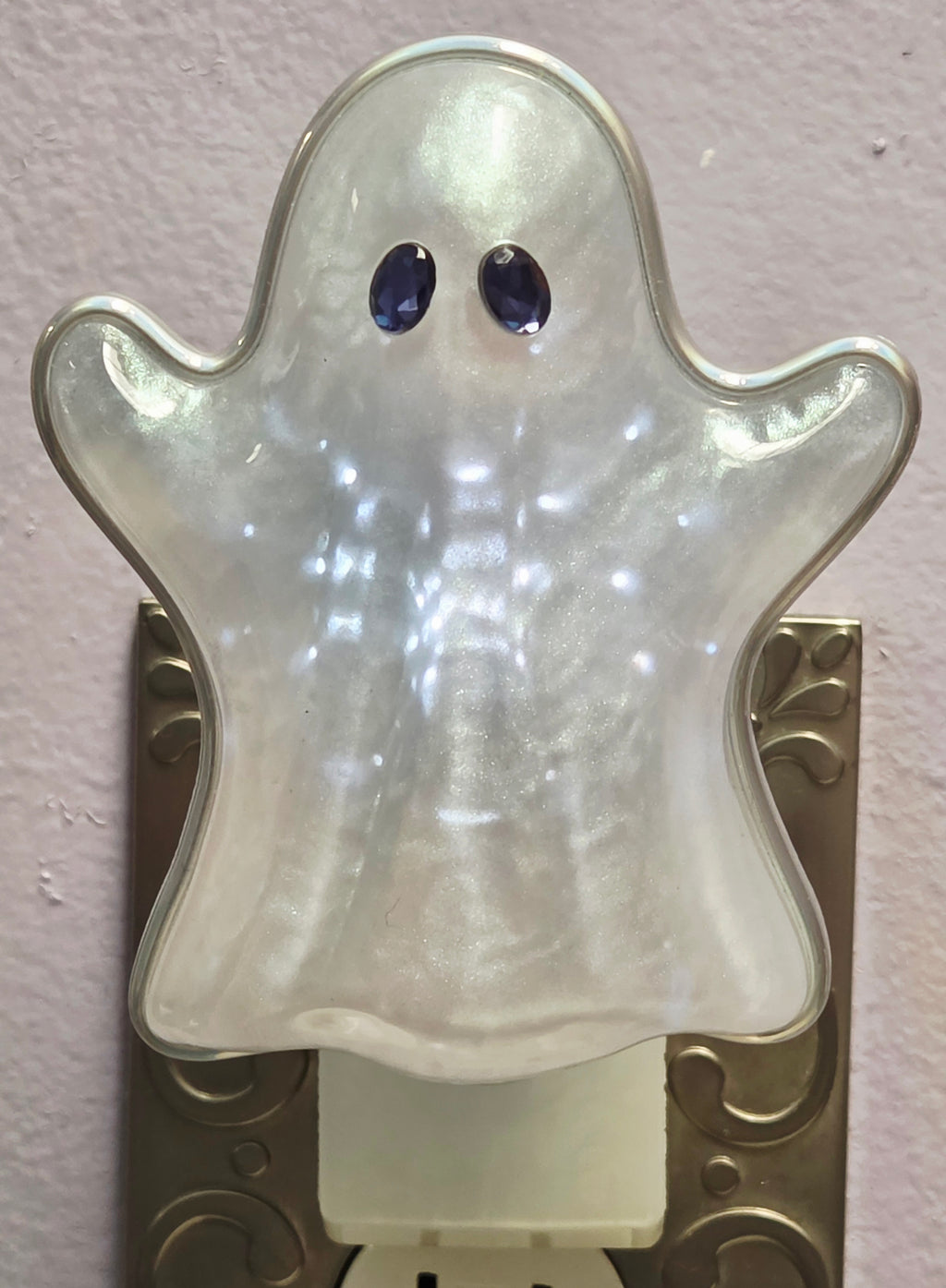 Bath & Body Works Pearlescent Ghost Wallflower Fragrance Plug Night Light Iridescent Halloween Decor