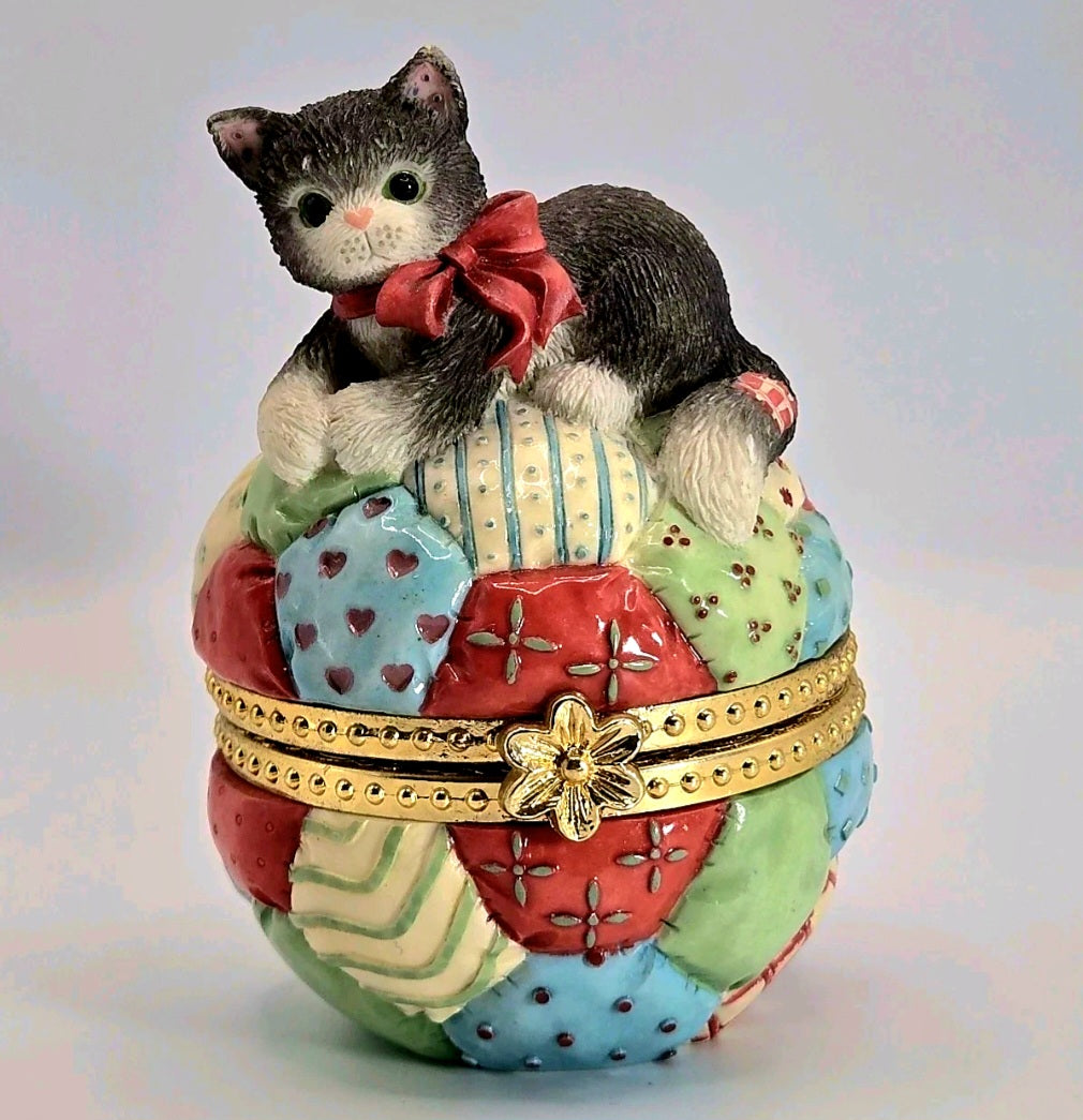 1997 Priscilla Hillman Patchwork Kitten Trinket Box Enesco Keepsake Jewelry Box