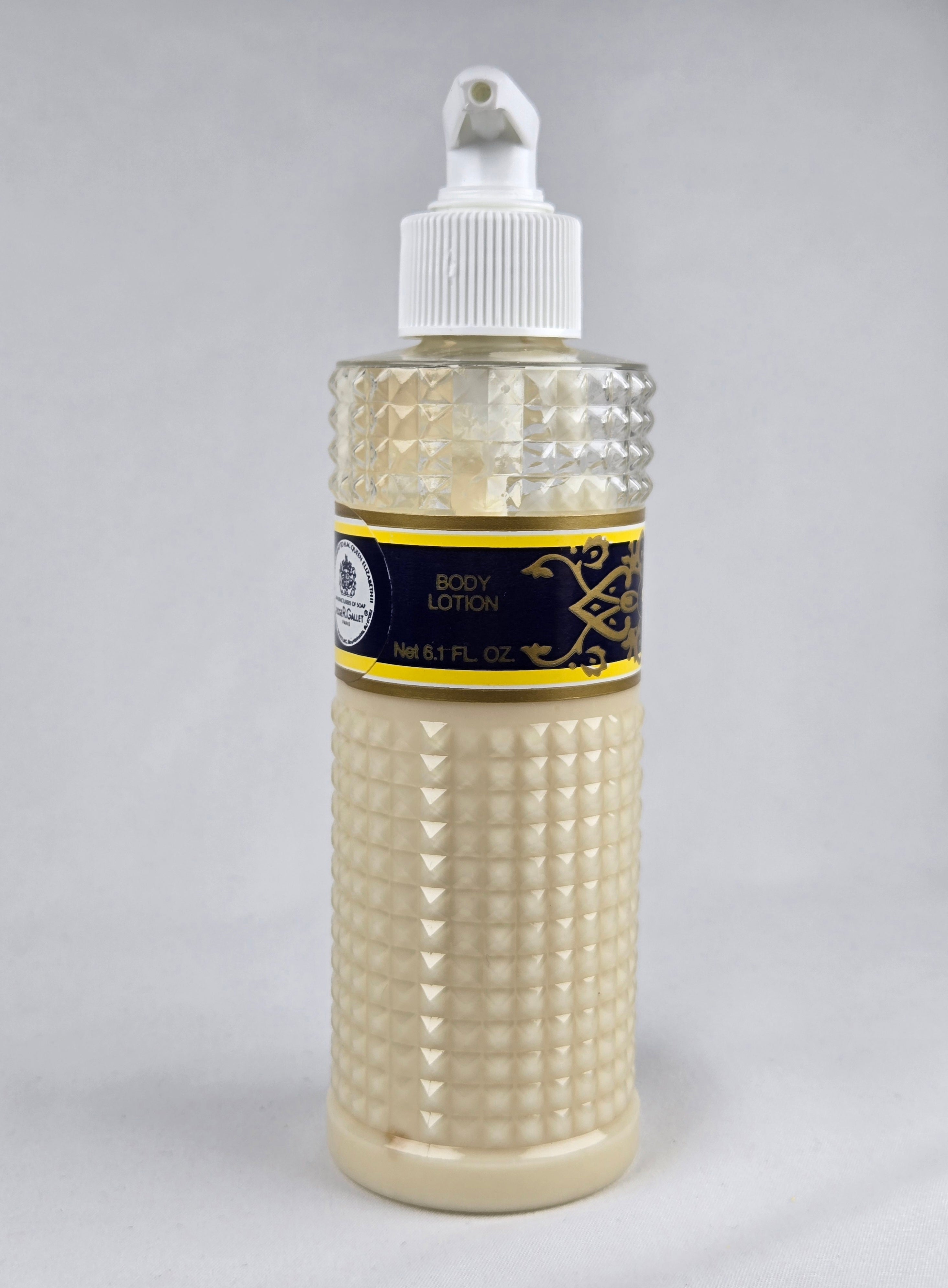 Roger & Gallet Bois de Santal Sandalwood Body Lotion | Apothecary Bottle | 180 ml