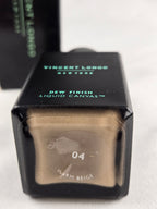 Vincent Longo Vintage Dew Finish Liquid Canvas Foundation 04 Warm Beige w/ Damaged Box