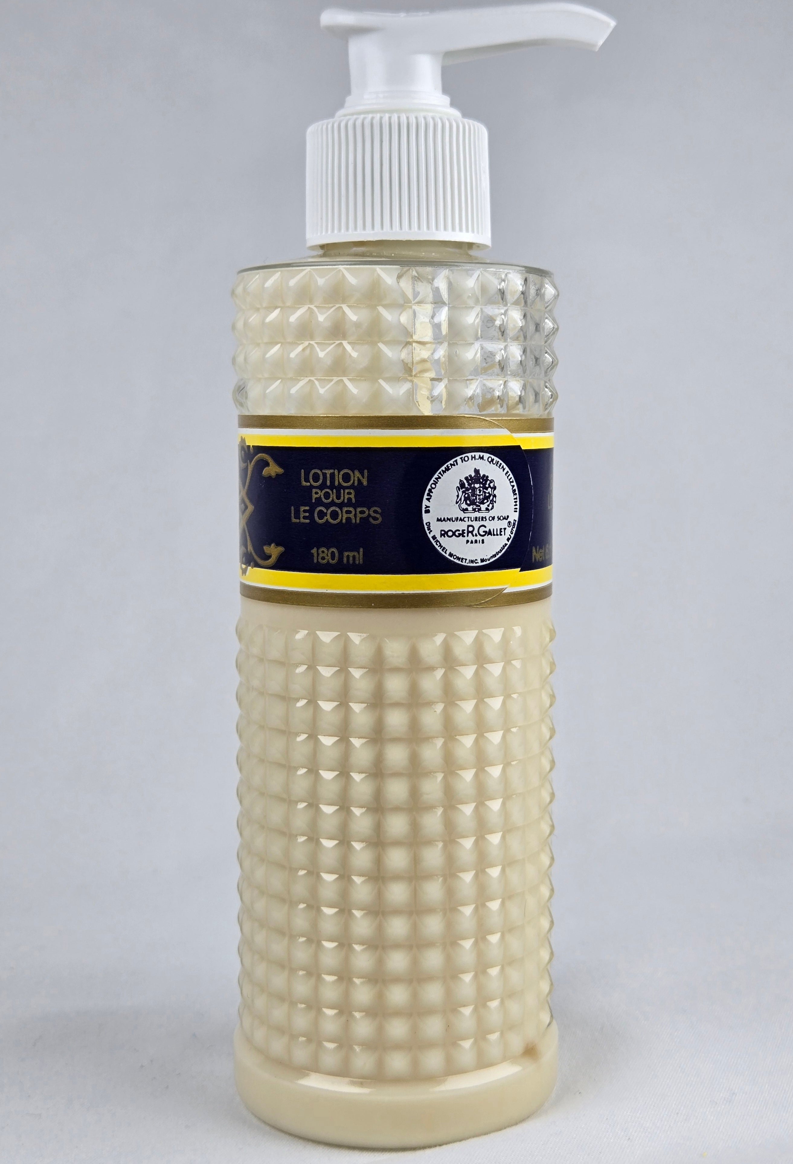 Roger & Gallet Bois de Santal Sandalwood Body Lotion | Apothecary Bottle | 180 ml