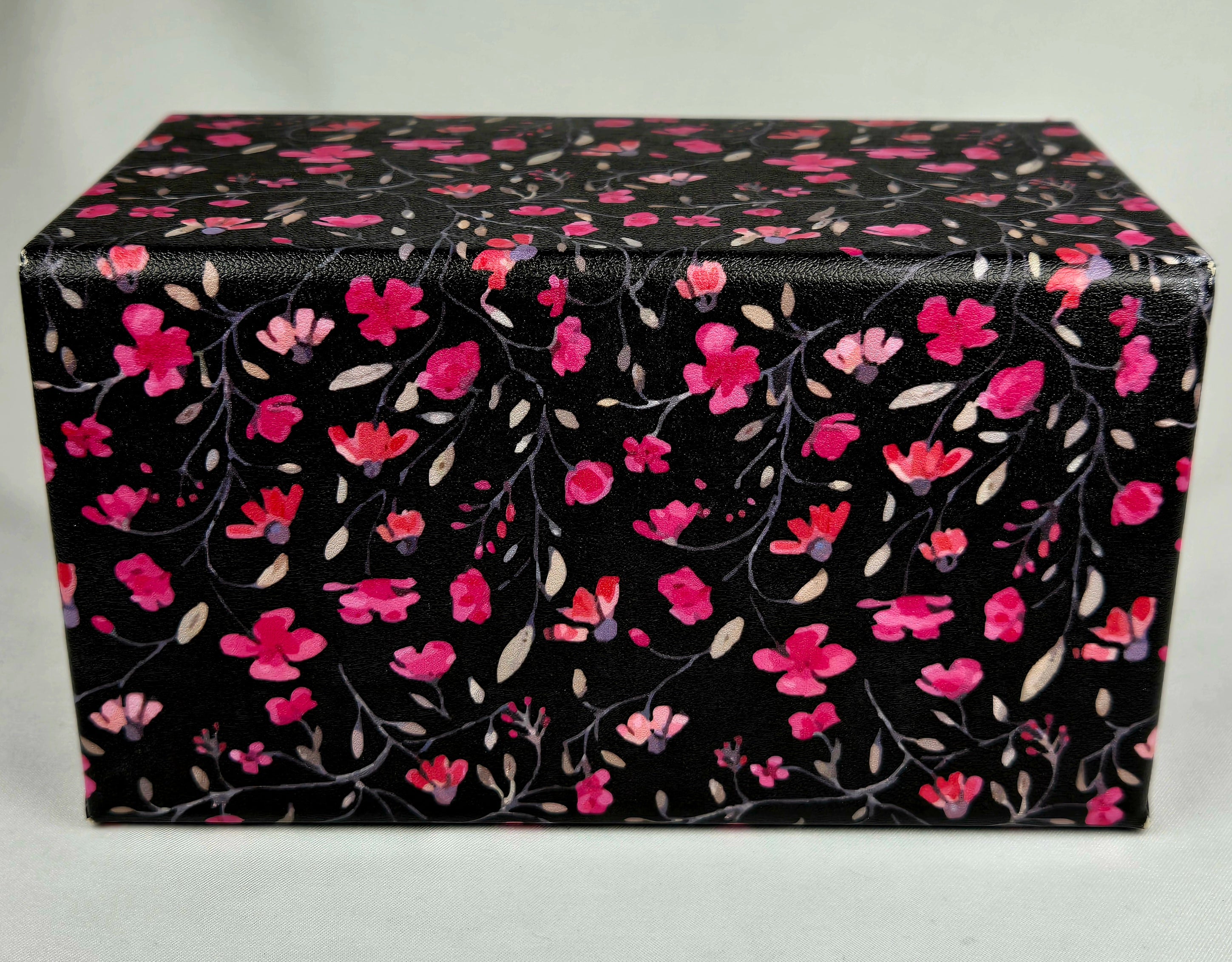 Zigi + Marais Floral Hard Shell Eyeglass Case | Holds 4 Pairs | Hot Pink Velvet Interior