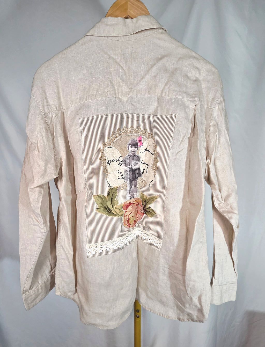 Ginny Couture Handmade Linen-Blend Button-Down Shirt with Portrait Floral Appliqué Unmarked XL Fit