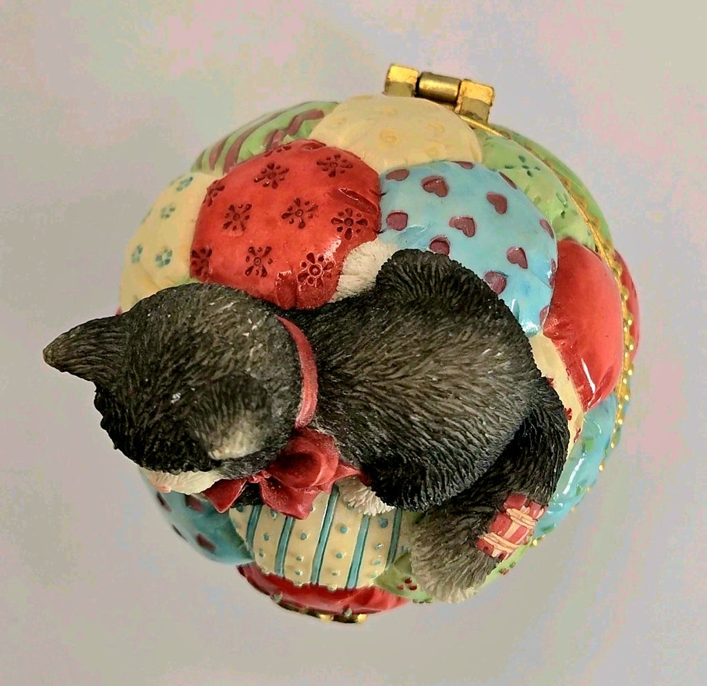 1997 Priscilla Hillman Patchwork Kitten Trinket Box Enesco Keepsake Jewelry Box