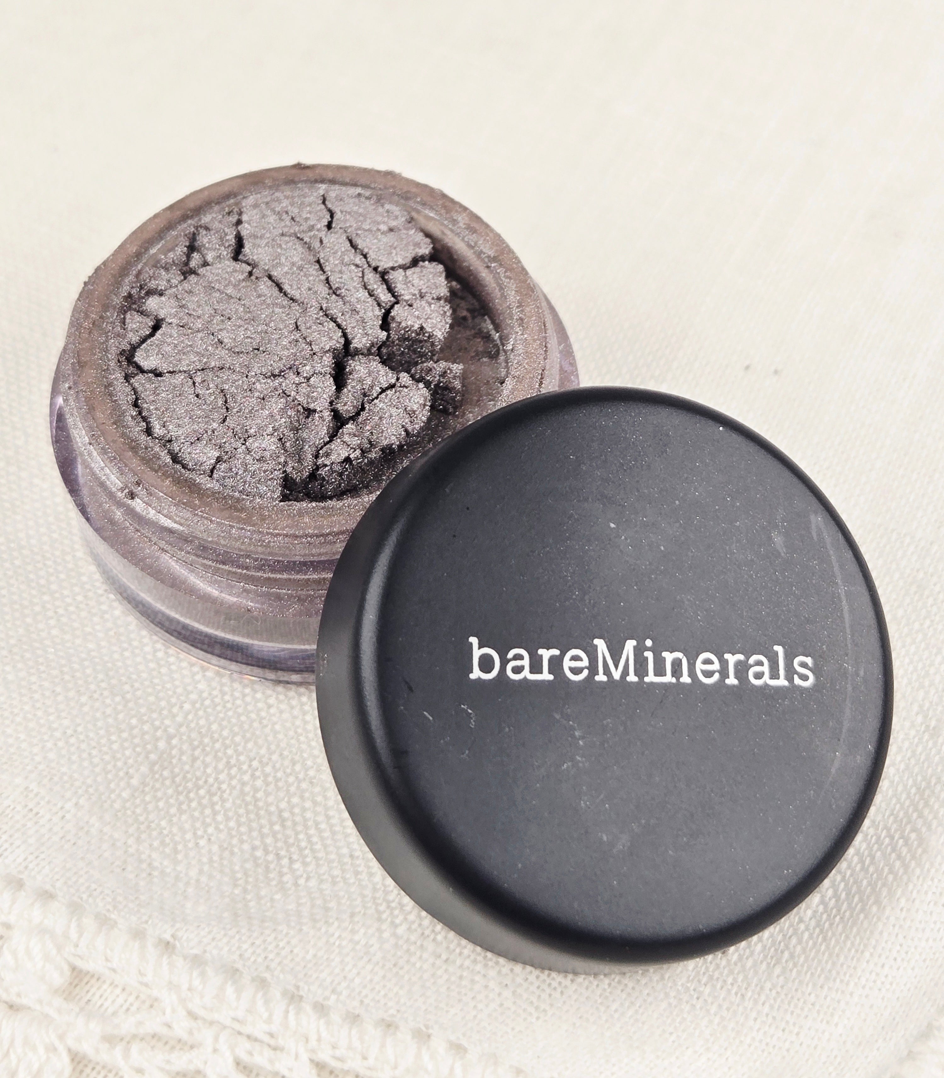 bareMinerals Loose Eyeshadow “1980’s” Metallic Silver Shimmer – Vintage Discontinued Pigment