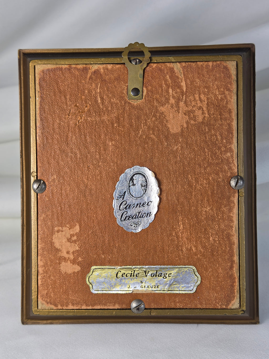 Vintage A Cameo Creation Portrait Frame – Ornate Gold Tone Burgundy Velvet 5.5"