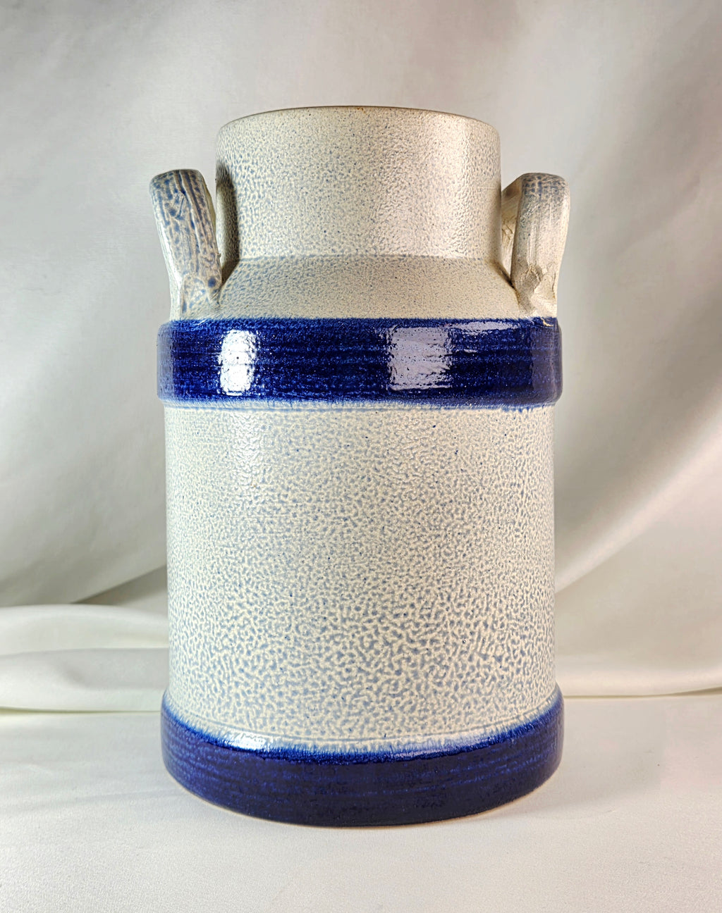 Blue & Gray Stoneware Crock Vase – Cobalt Fleur-de-Lis Double Handle Pottery