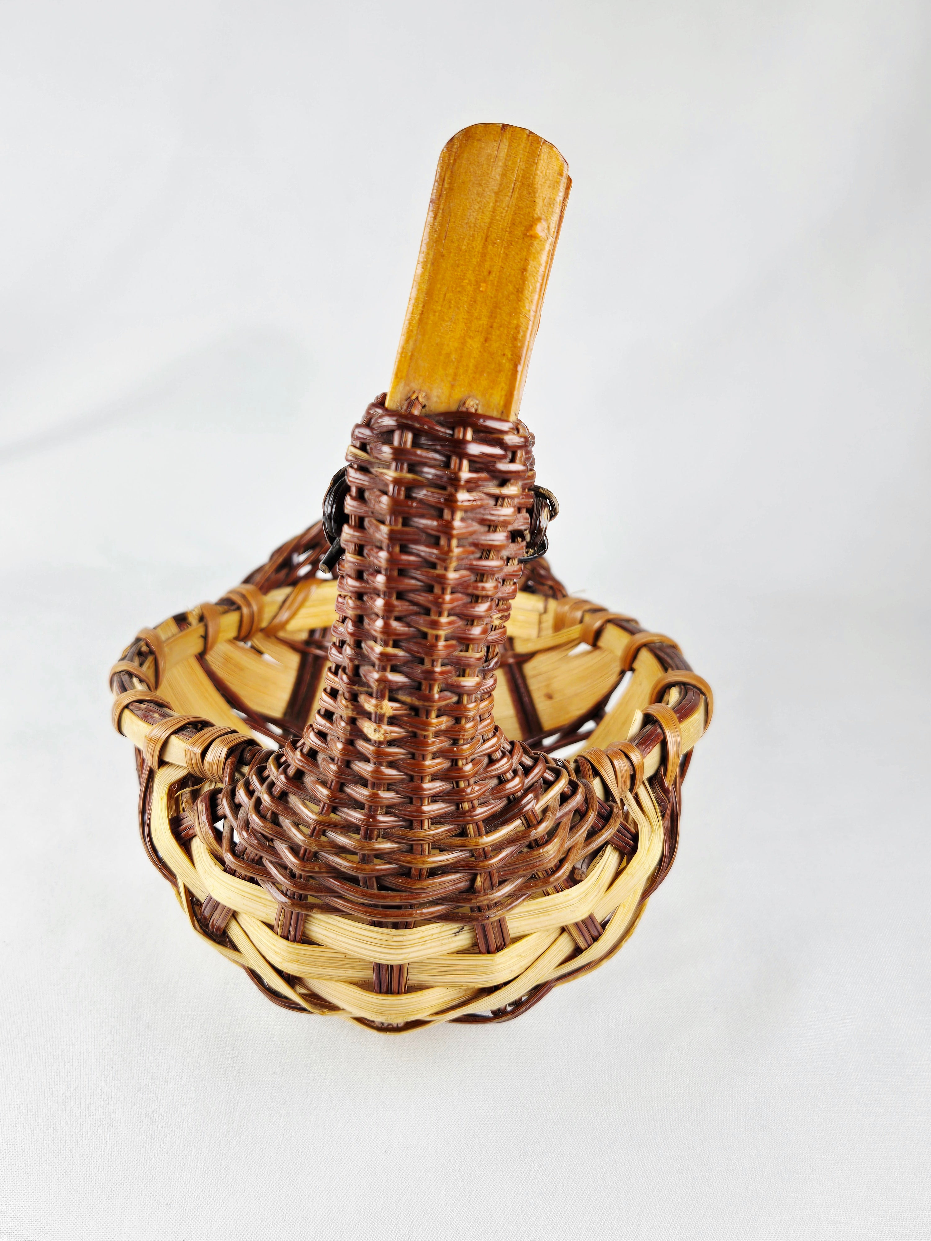 Handwoven Vintage Duck Basket | Rustic Folk Art | 6” x 5”