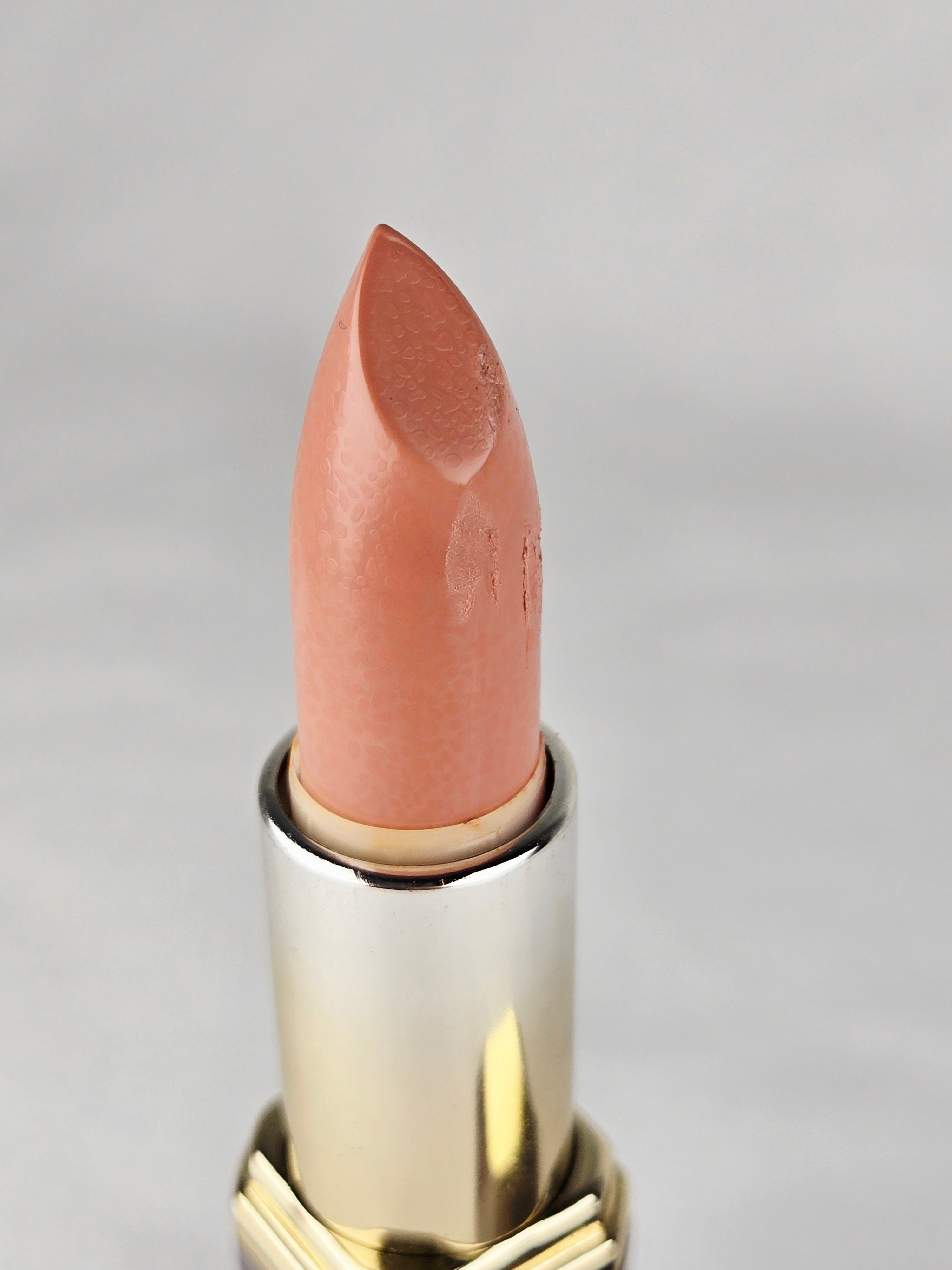 L’Oréal Colour Supreme Lipcolour “Real Mauve” – Vintage Lipstick in Faceted Mauve & Gold Case