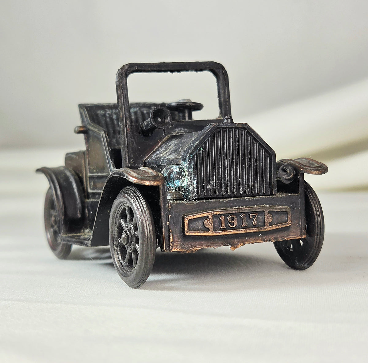 Vintage Mechanical Pencil Sharpener Set of 5 – Die Cast Metal Miniatures | Car Stagecoach Sewing Machine Lamp Coffee Grinder
