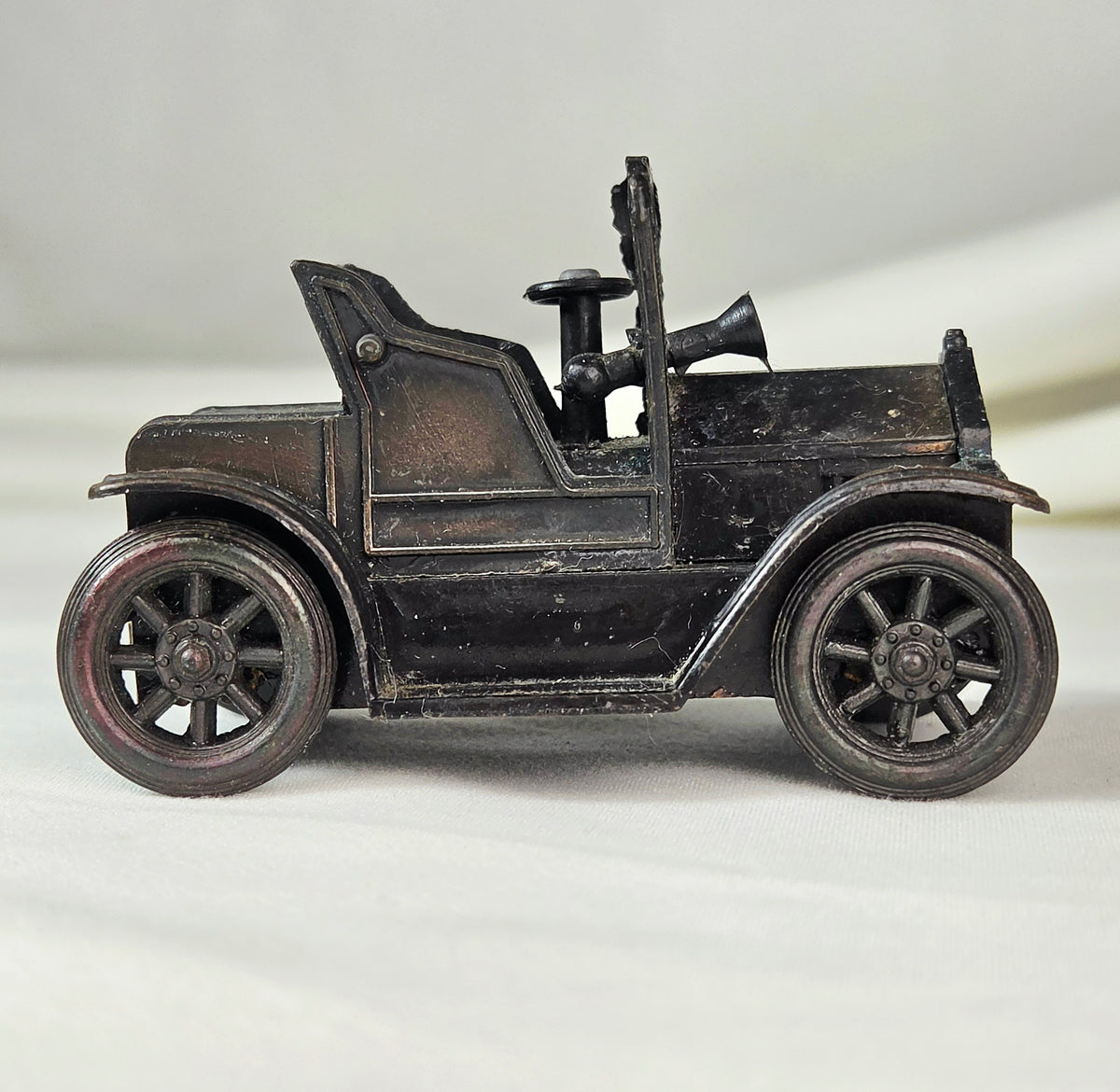 Vintage Mechanical Pencil Sharpener Set of 5 – Die Cast Metal Miniatures | Car Stagecoach Sewing Machine Lamp Coffee Grinder