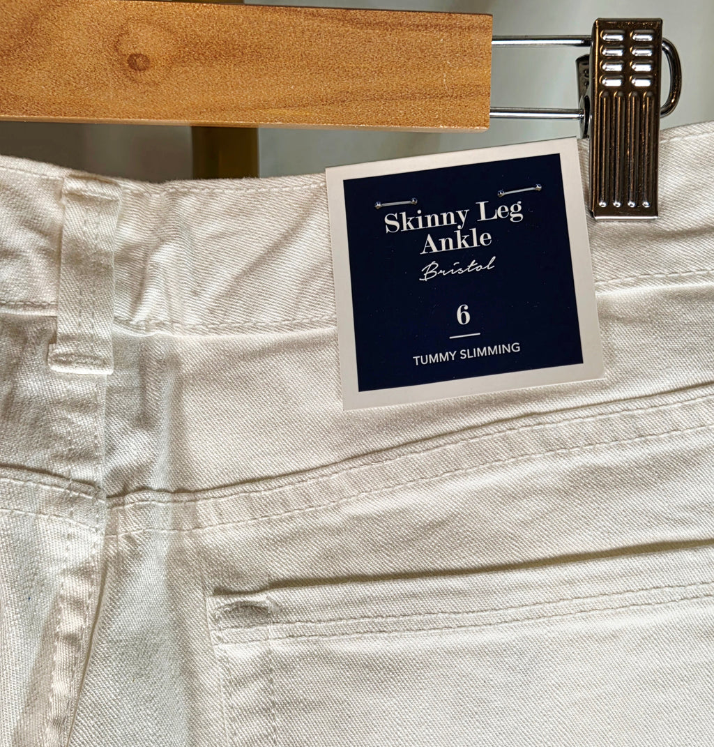 Charter Club Bristol White Eyelet Embroidered Ankle Jeans — NWT Size 6