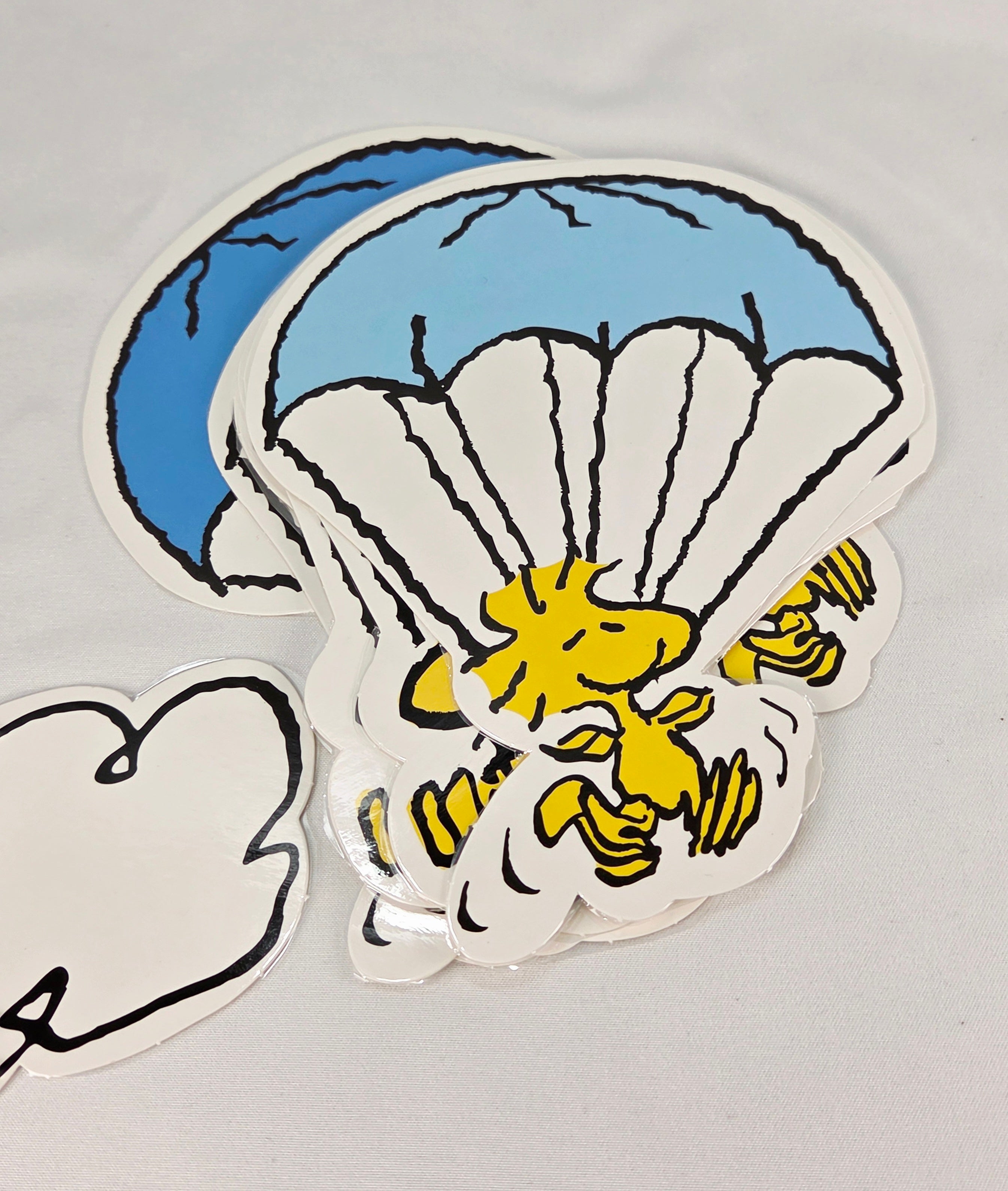 Vintage Peanuts Woodstock Parachute Die Cut Decorations Lot of 20 + 2 Cloud Cutouts