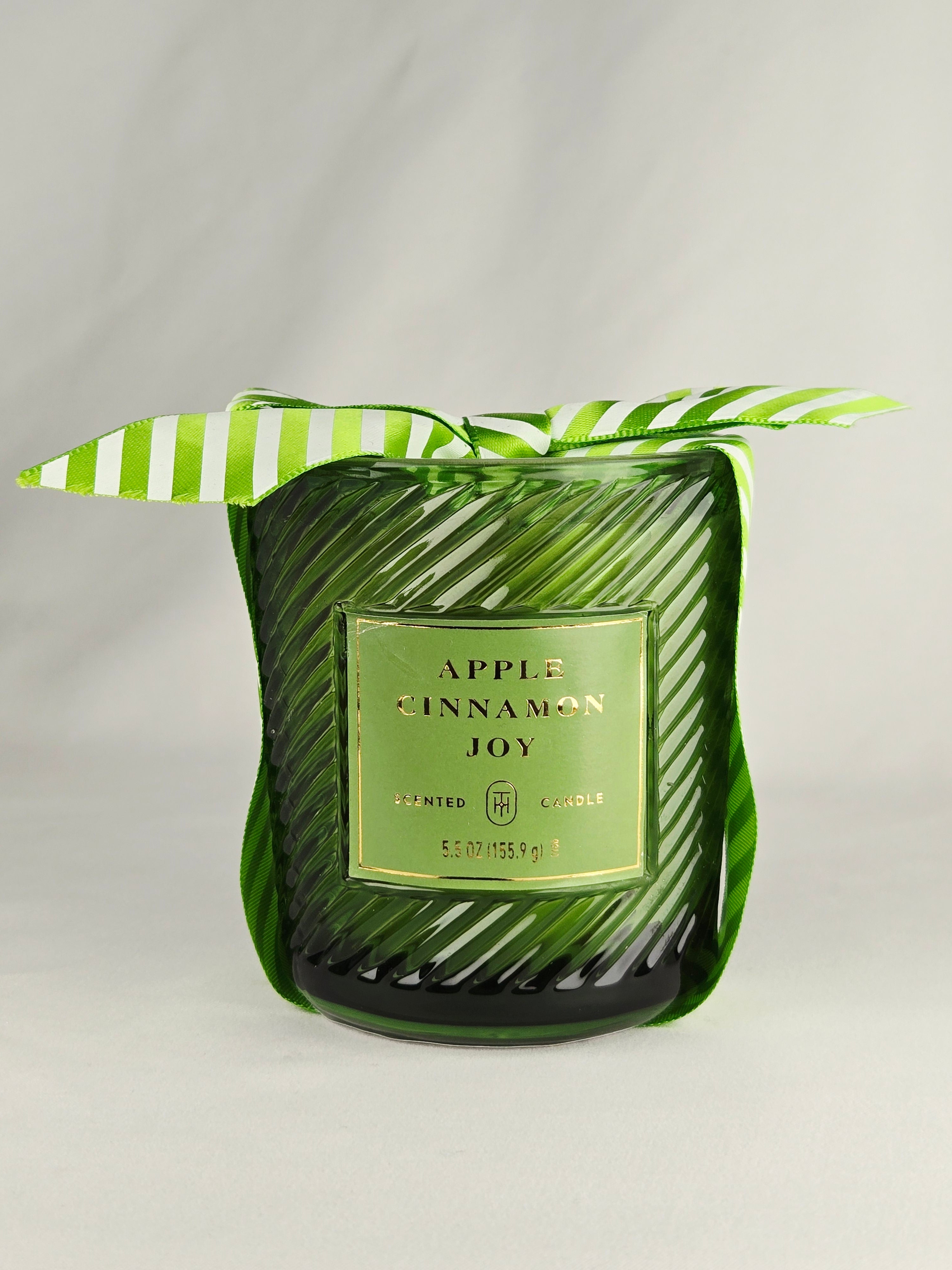 Apple Cinnamon Joy Candle – Cozy Orchard Spice in Swirled Green Glass
