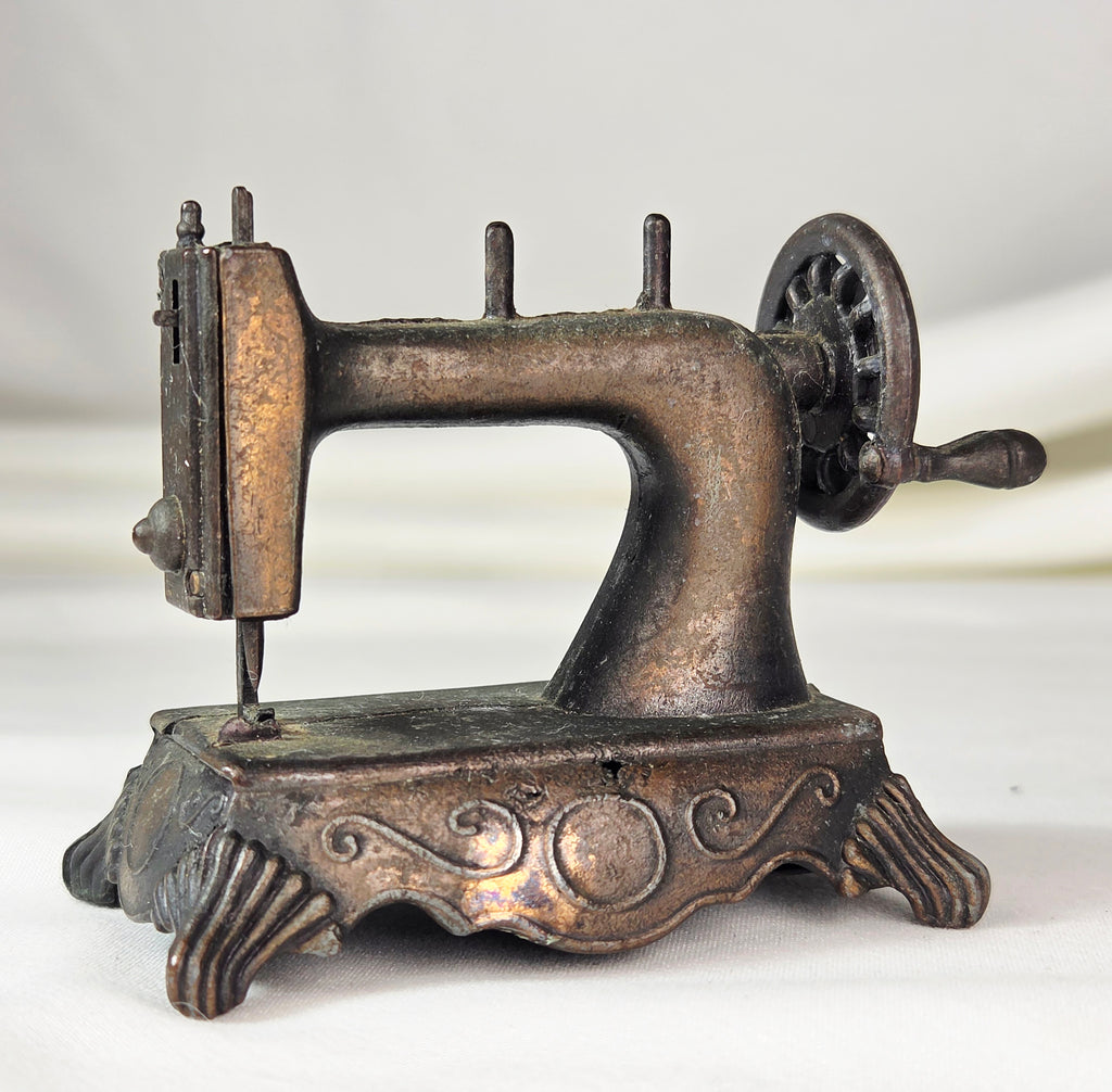 Vintage Mechanical Pencil Sharpener Set of 5 – Die Cast Metal Miniatures | Car Stagecoach Sewing Machine Lamp Coffee Grinder