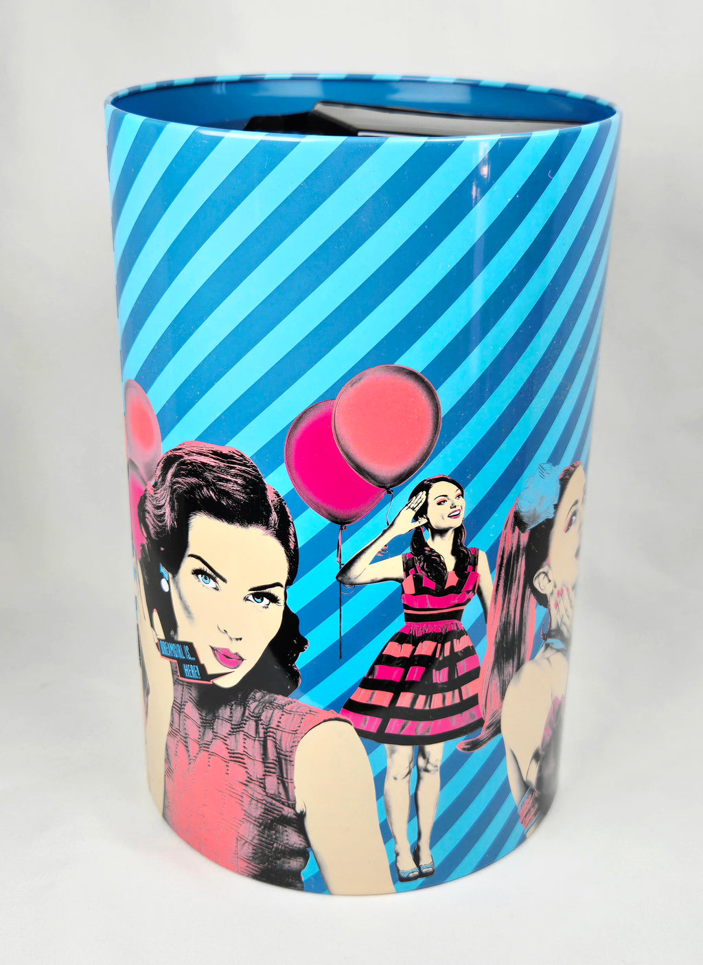 Benefit Cosmetics Vintage Skincare Gift Set — Unused 4 Piece Tin Vanity Collectible