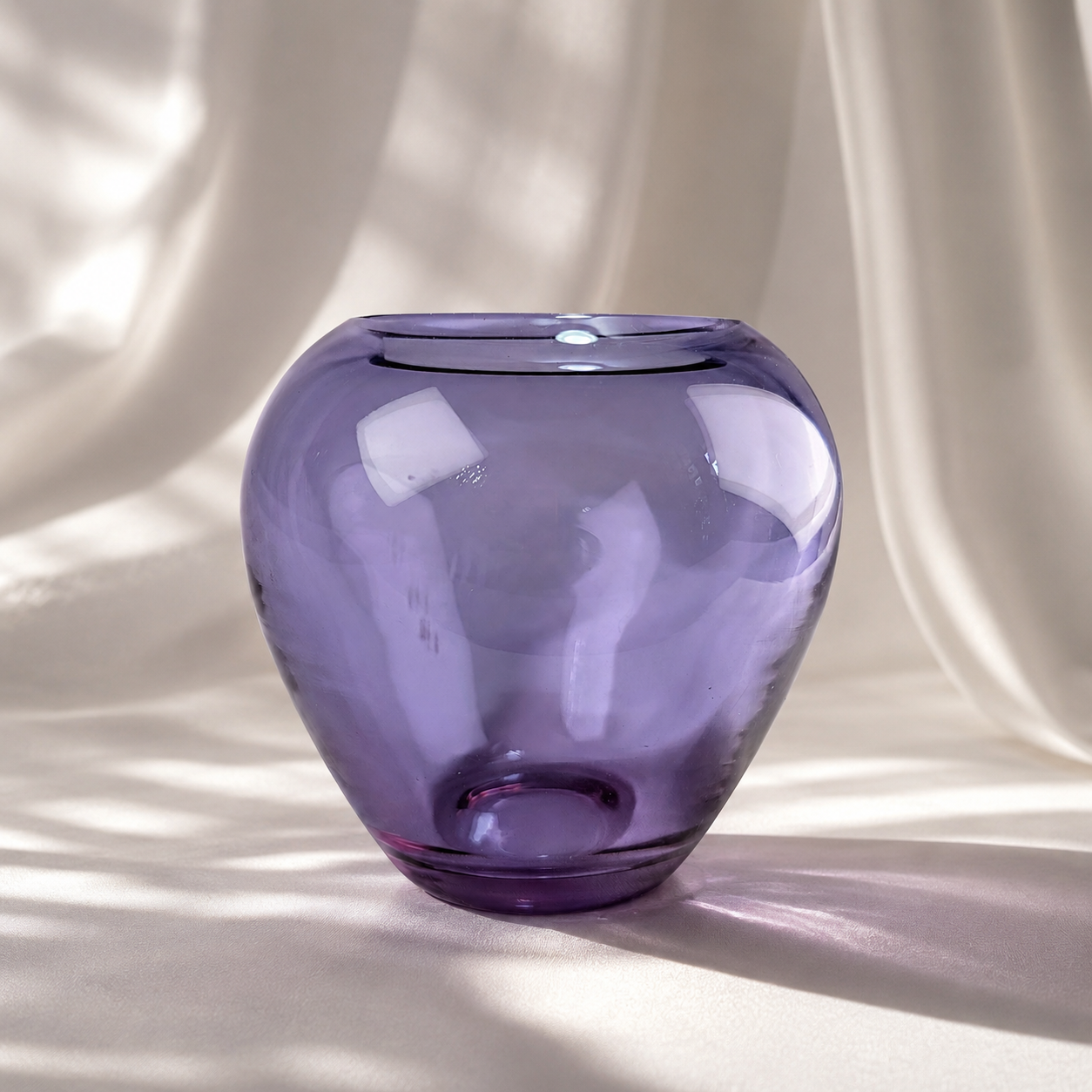 Vintage Hand Blown Alexandrite Style Purple Studio Art Glass MCM Vase | Rounded Lilac Glass Display Piece