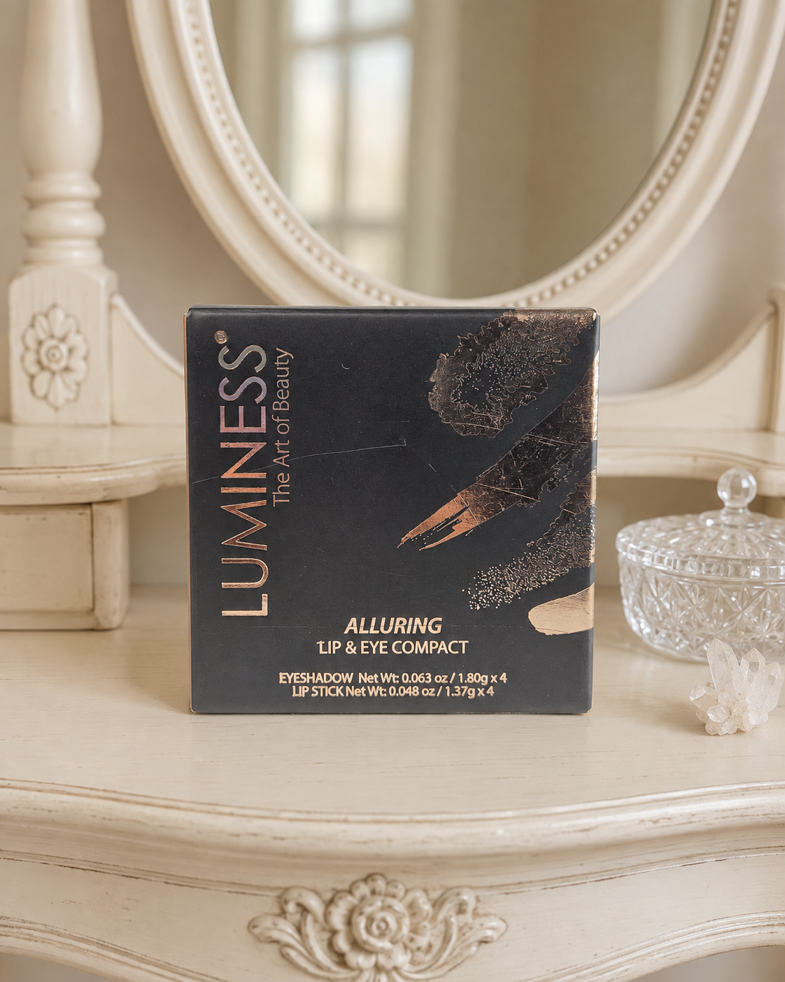 Luminess Alluring Lip & Eye Compact – 4 Eyeshadows & 4 Lipsticks