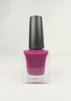Elizabeth Arden Nail Lacquer Buckingham Blackberry C 5600-56 – New Berry Plum with Subtle Shimmer