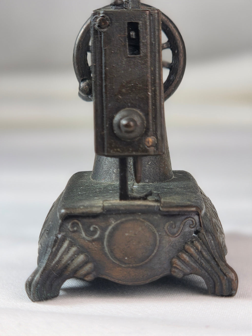 Vintage Mechanical Pencil Sharpener Set of 5 – Die Cast Metal Miniatures | Car Stagecoach Sewing Machine Lamp Coffee Grinder