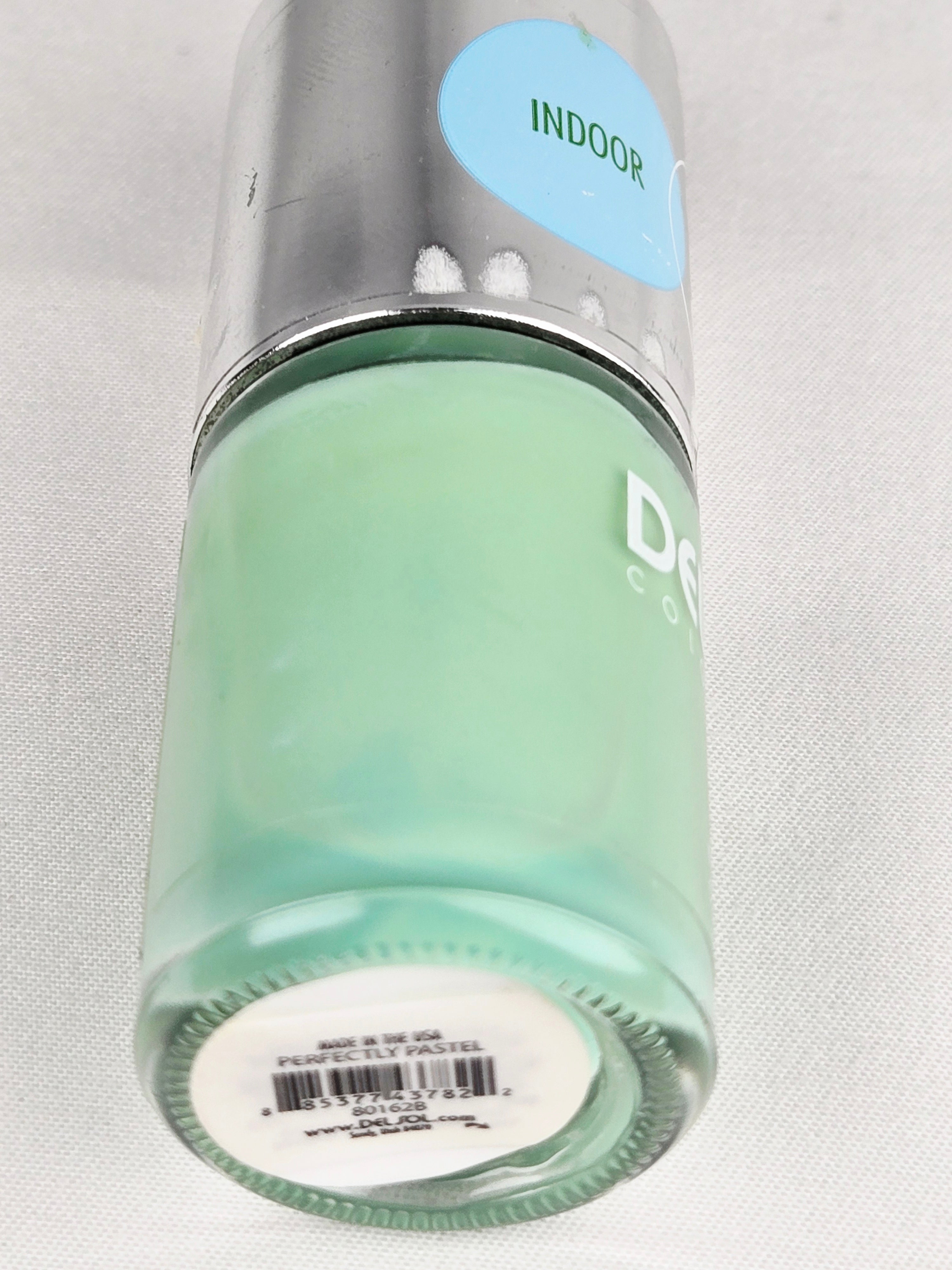 Del Sol Color Change Nail Polish – Vintage Sunlight Activated Photochromic Green Polish