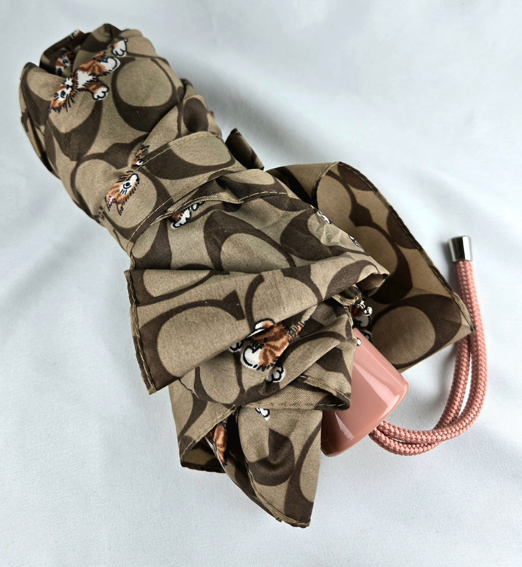Coach Signature Orange Cat Print Compact Folding Umbrella – Brown Monogram Travel Umbrella with Wrist Strap