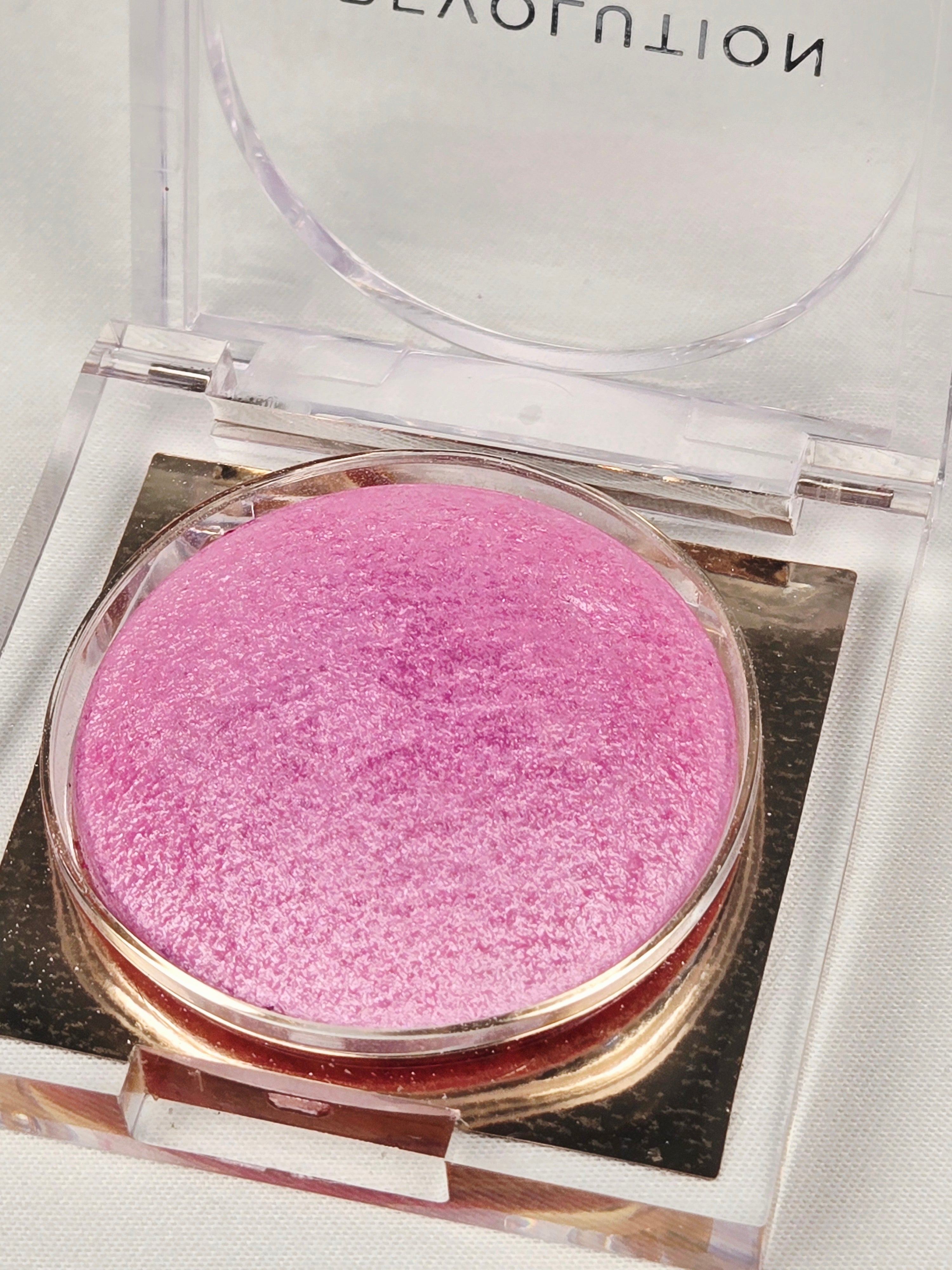 Revolution Beauty London- Lick of Lilac Baked Blush