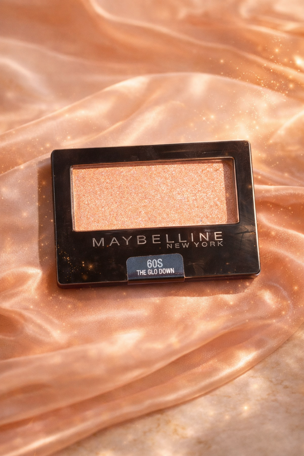 Maybelline New York Expert Wear Eyeshadow 60S “The Glo Down” – Vintage Peach Champagne Shimmer Shadow