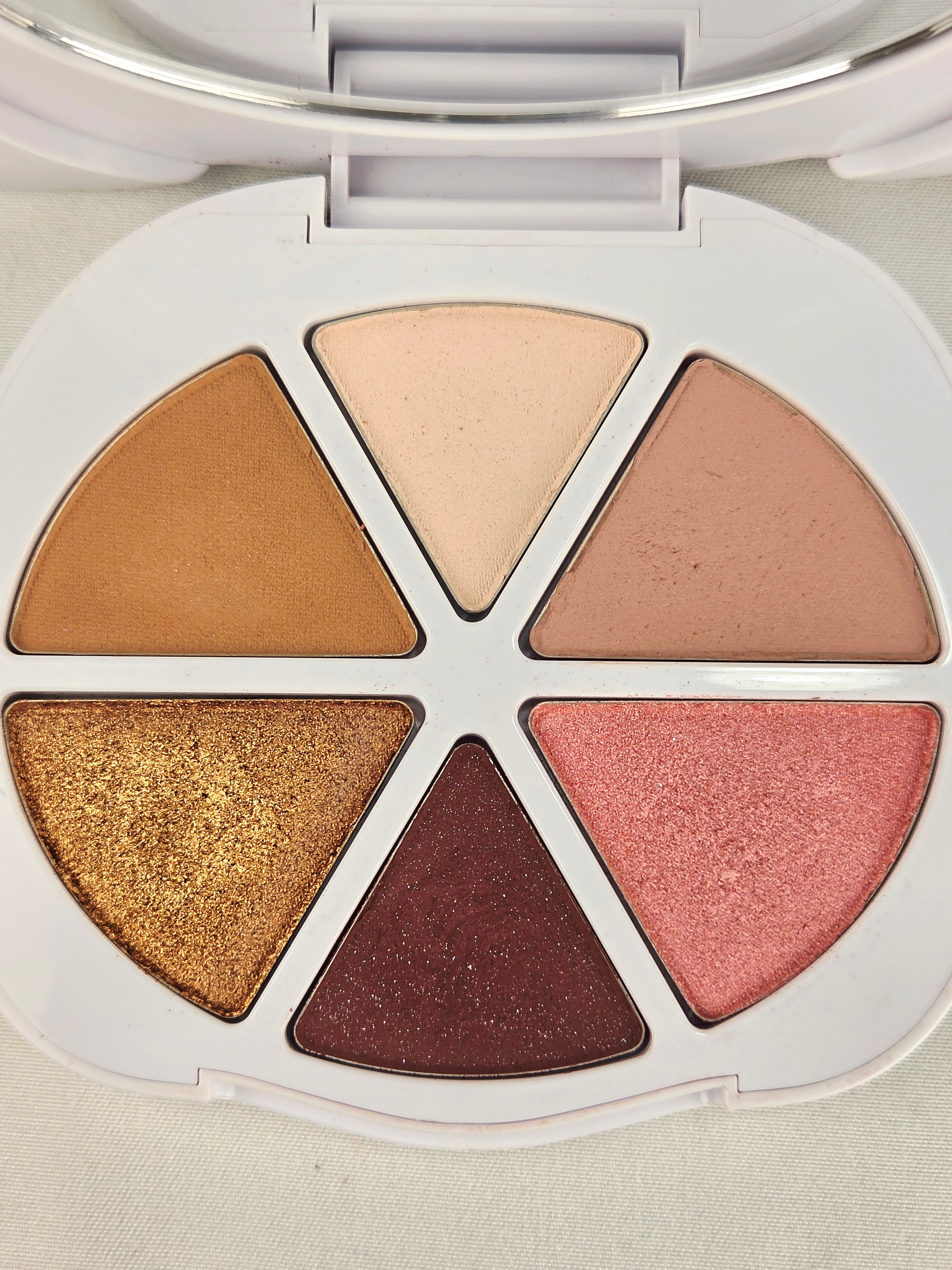 Too Faced Clover Collection "Puppy Love" Limited Edition Eyeshadow Palette