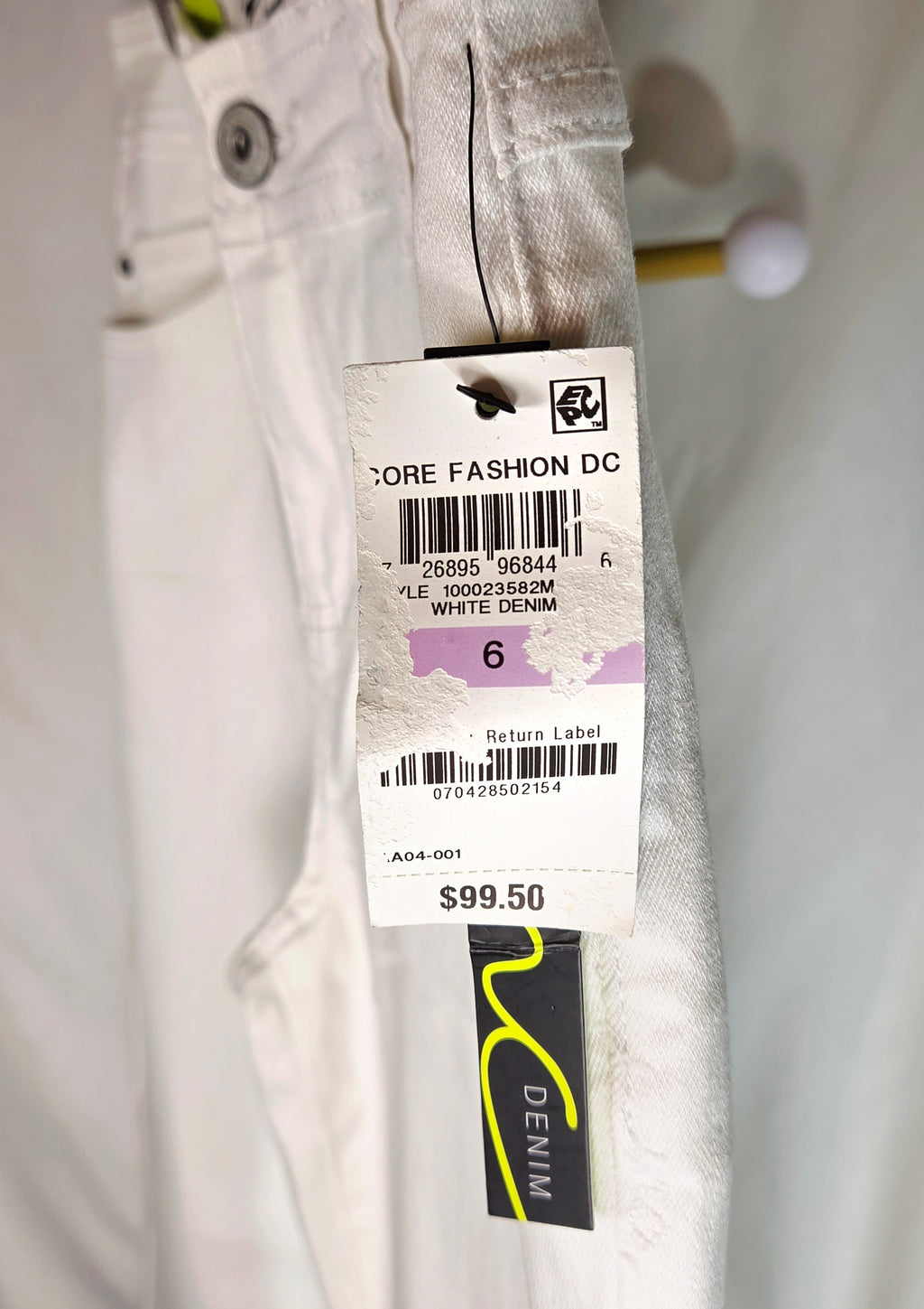 Charter Club Bristol White Eyelet Embroidered Ankle Jeans — NWT Size 6