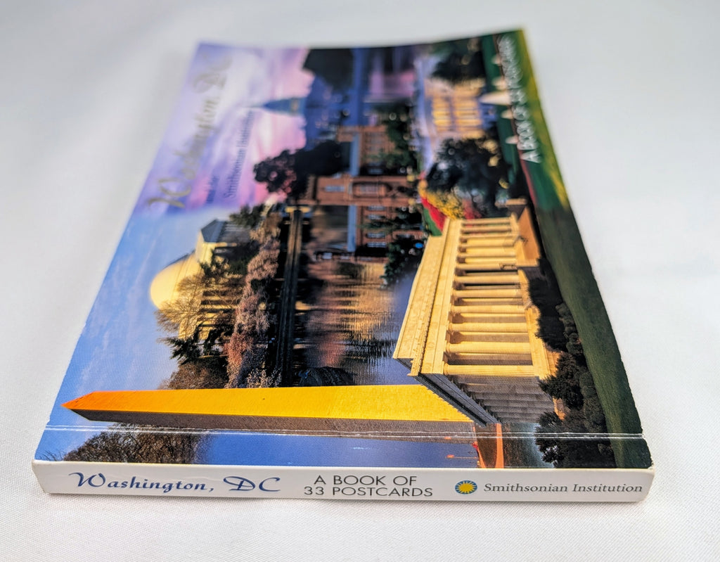 Washington, DC & Smithsonian Institution Postcard Book — Complete 33 Unused Postcards