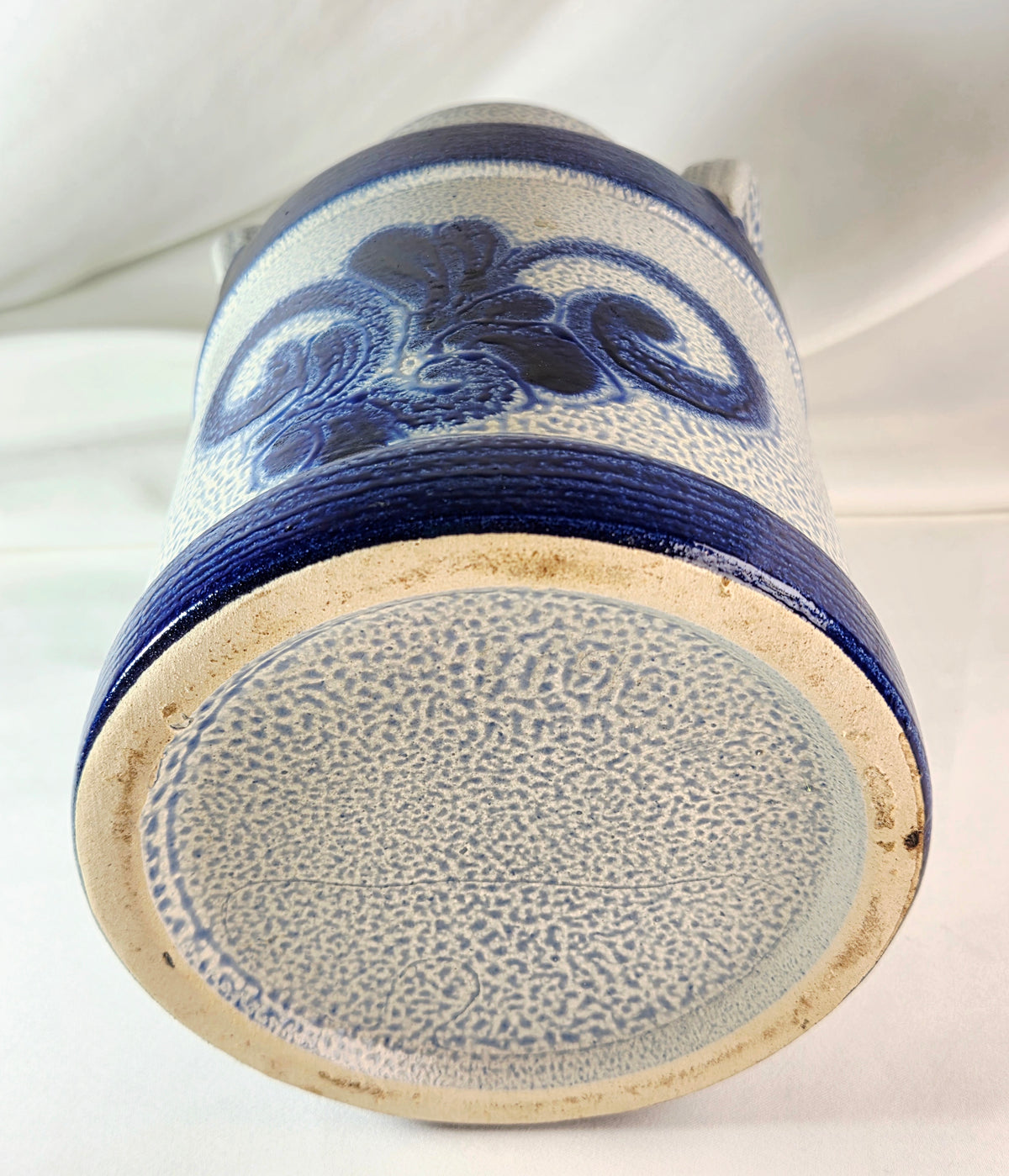 Blue & Gray Stoneware Crock Vase – Cobalt Fleur-de-Lis Double Handle Pottery