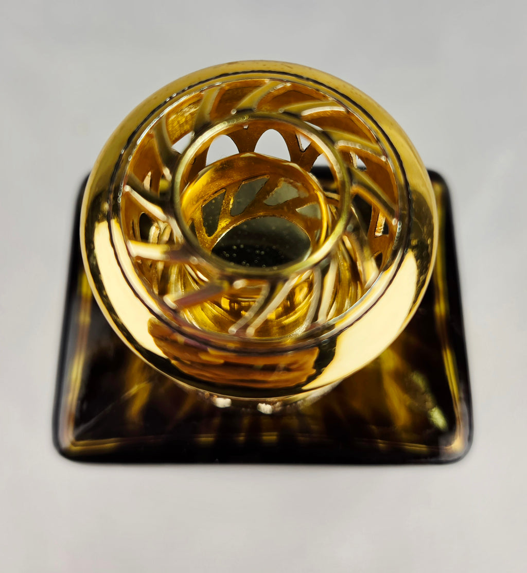 Petite Luxury for Your Fragrance Collection
La-Tee-Da Mini Collection Tortoise Glass Catalytic Fragrance Lamp Gold Crown Decor