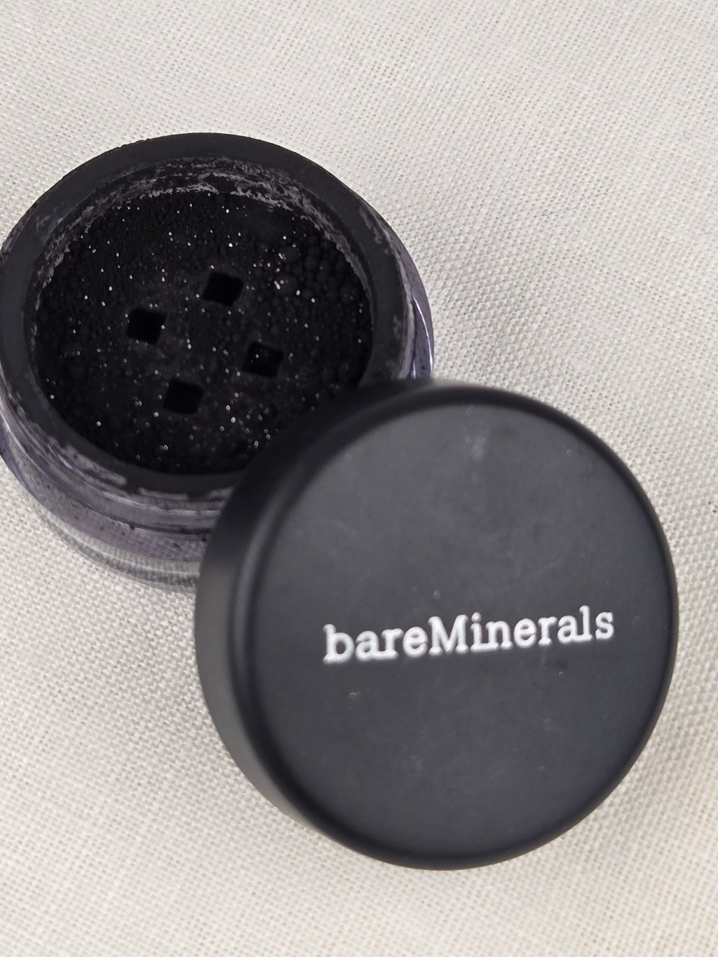 bareMinerals “Black Leather” Liner Shadow Loose Powder Eyeliner 12 mL / 0.4 oz – Soft Shimmer Black